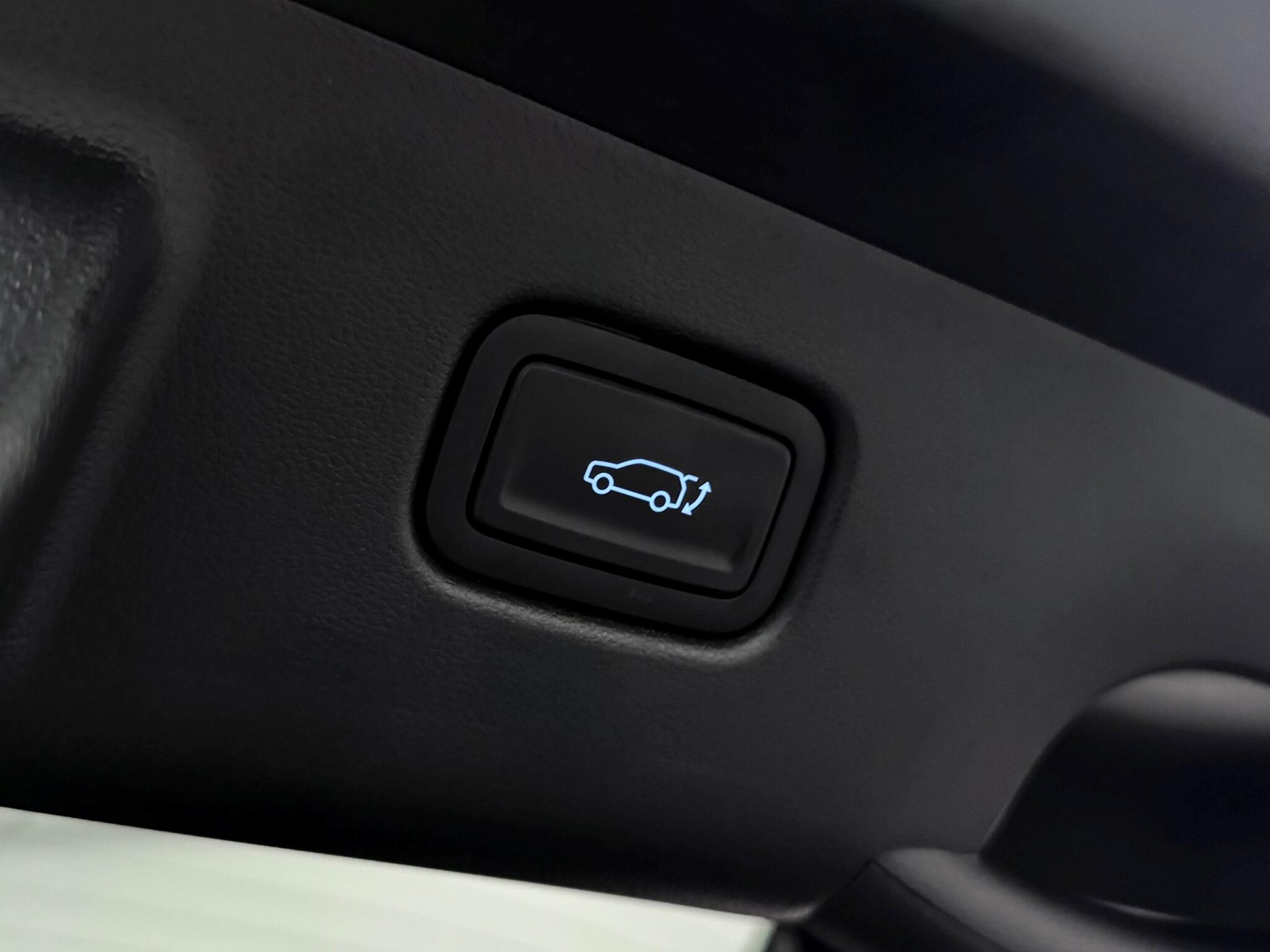 Hyundai Kona view 8