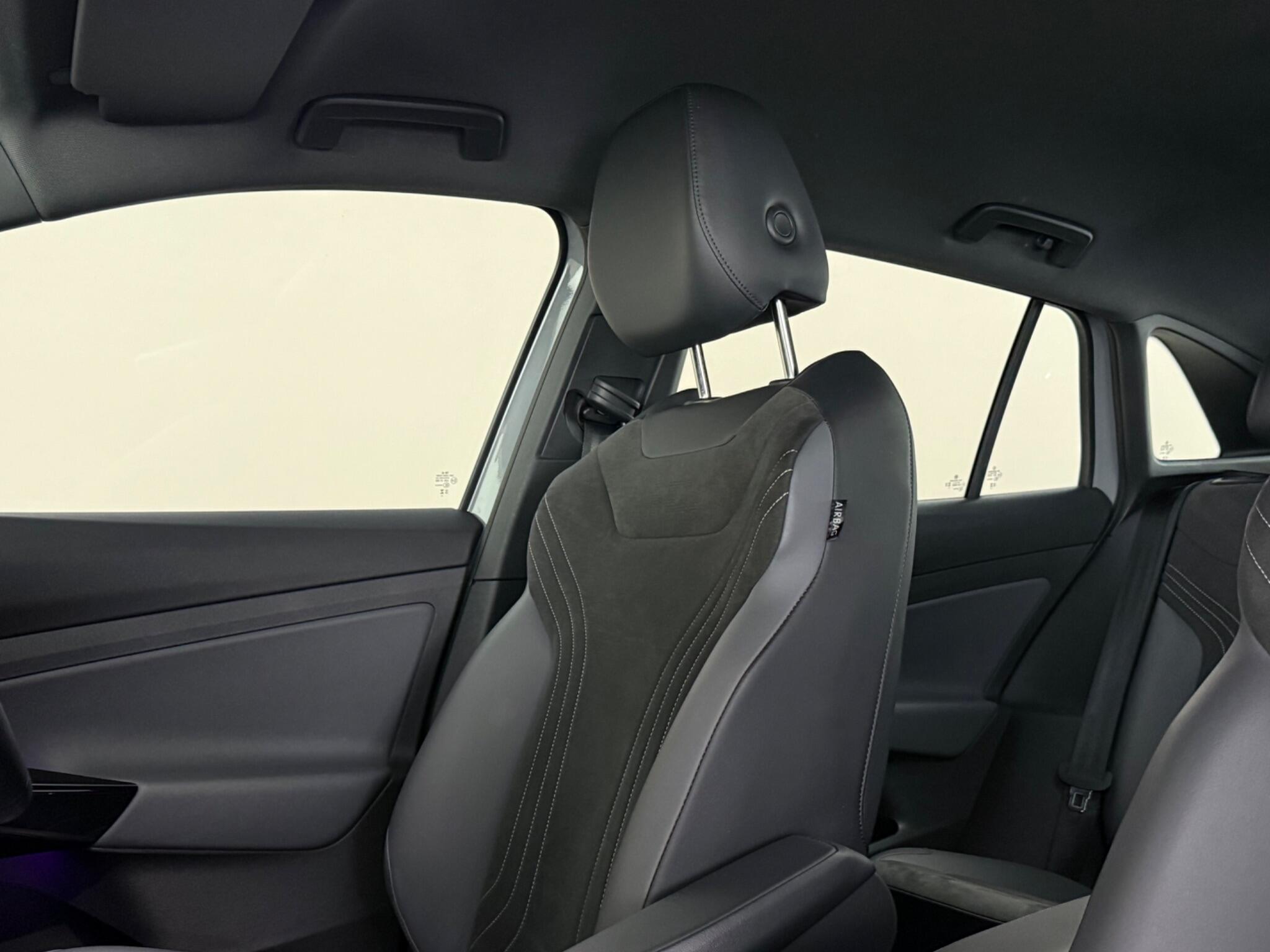 Volkswagen ID.4 view 44