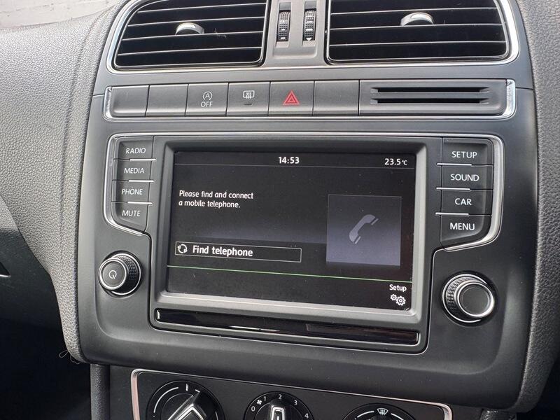 Volkswagen Polo view 21