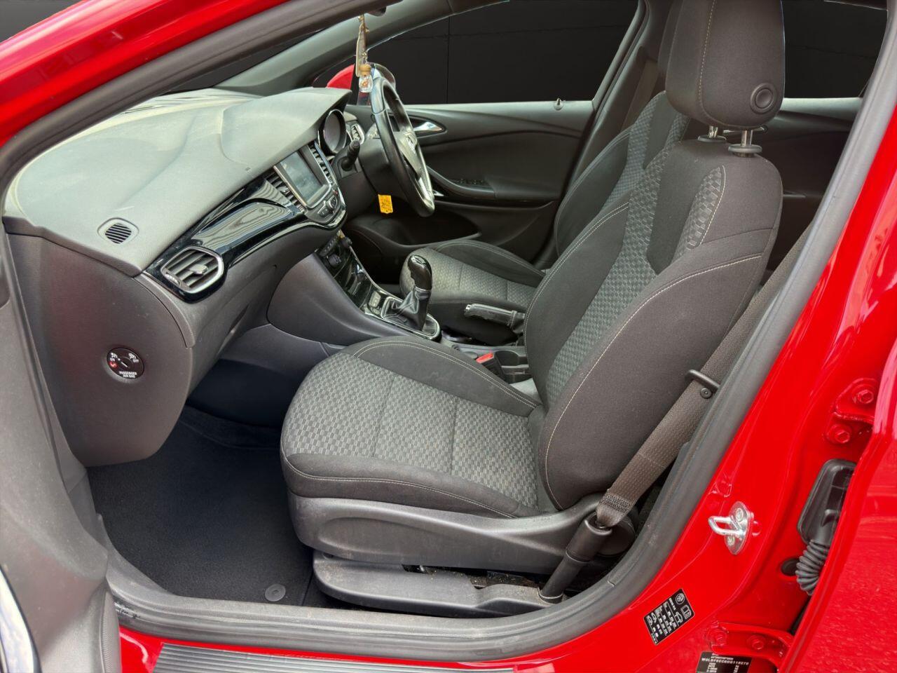 Vauxhall Astra view 15