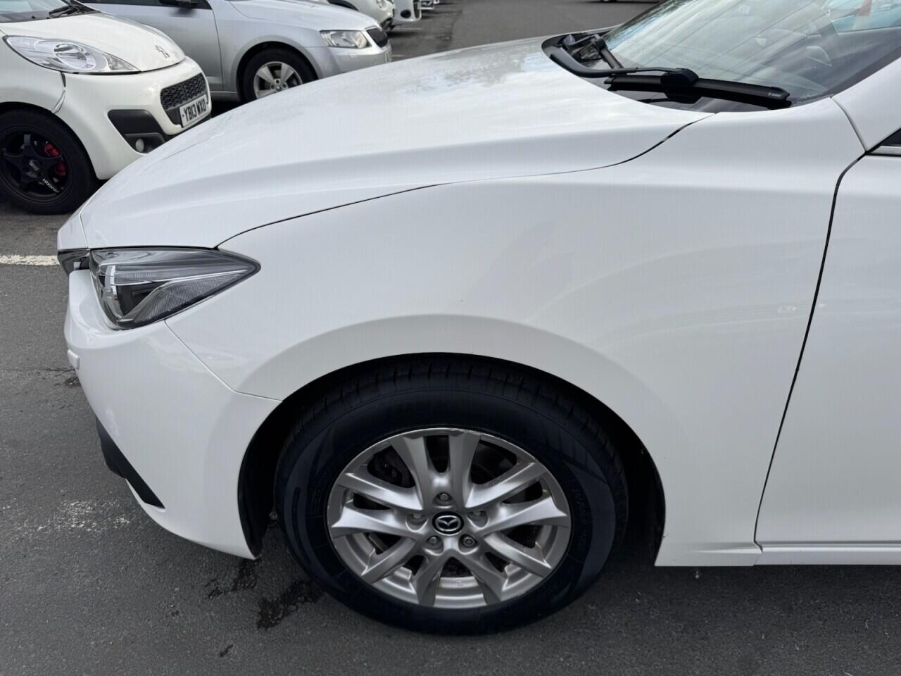 Mazda Mazda3 view 45