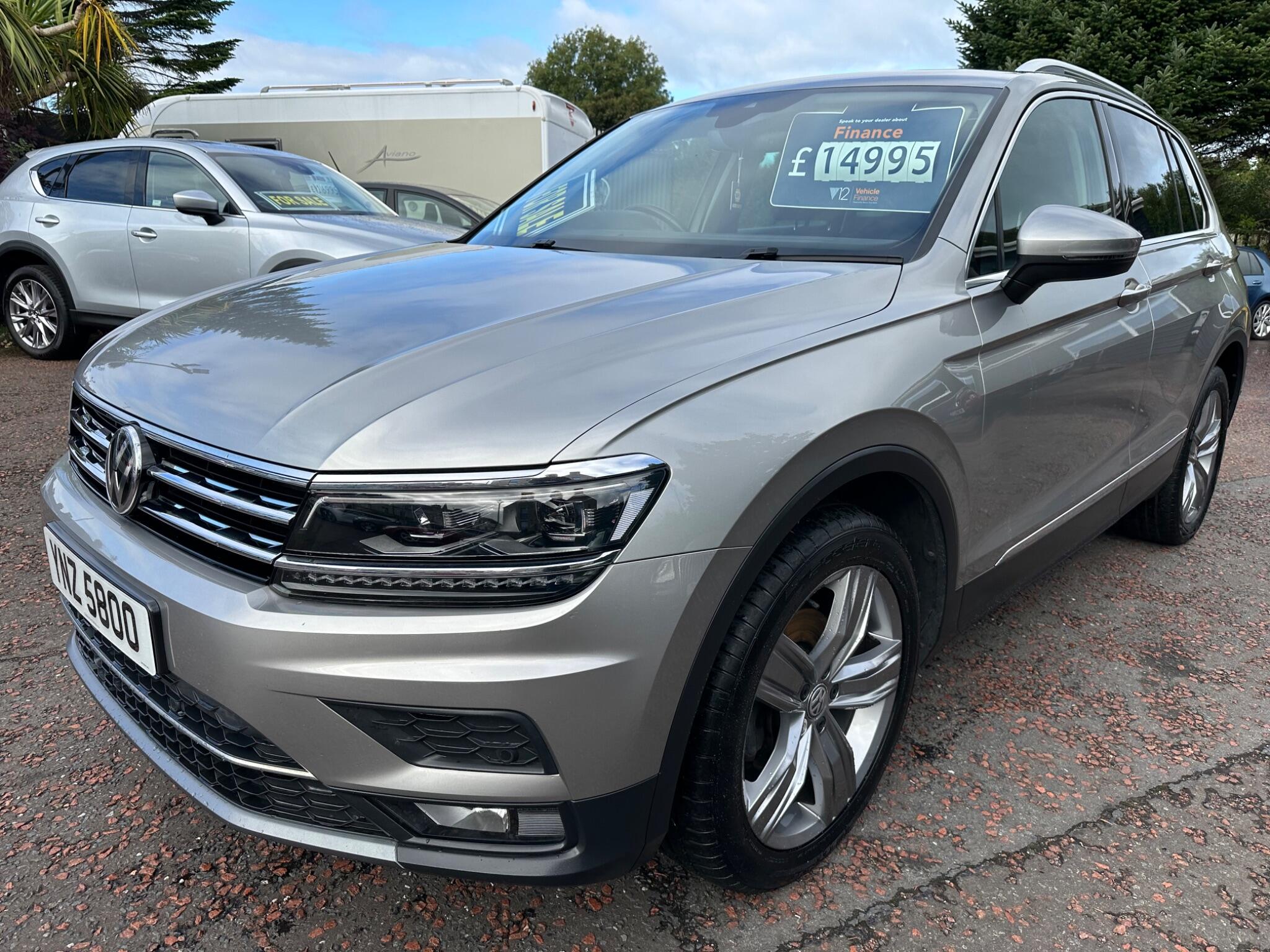 Volkswagen Tiguan view 2
