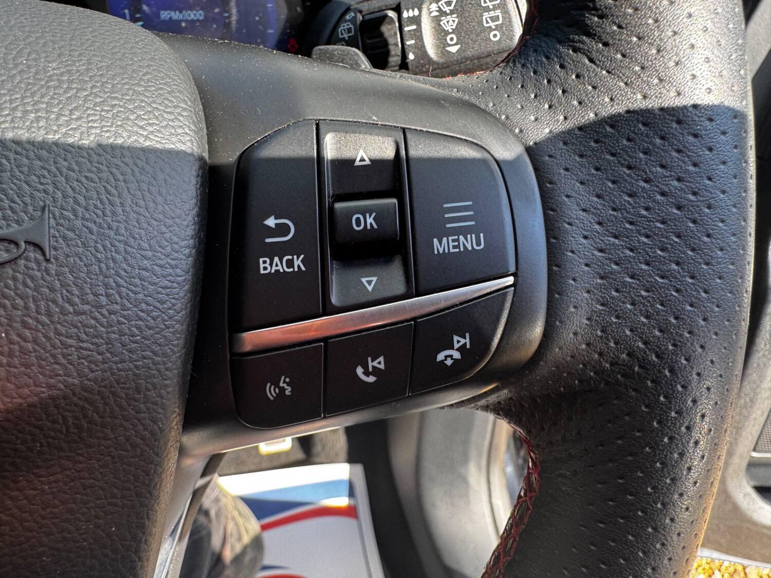 Ford Kuga view 40