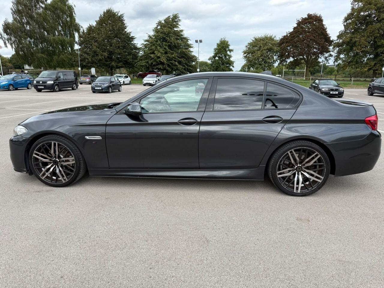 BMW 5 Series view 60