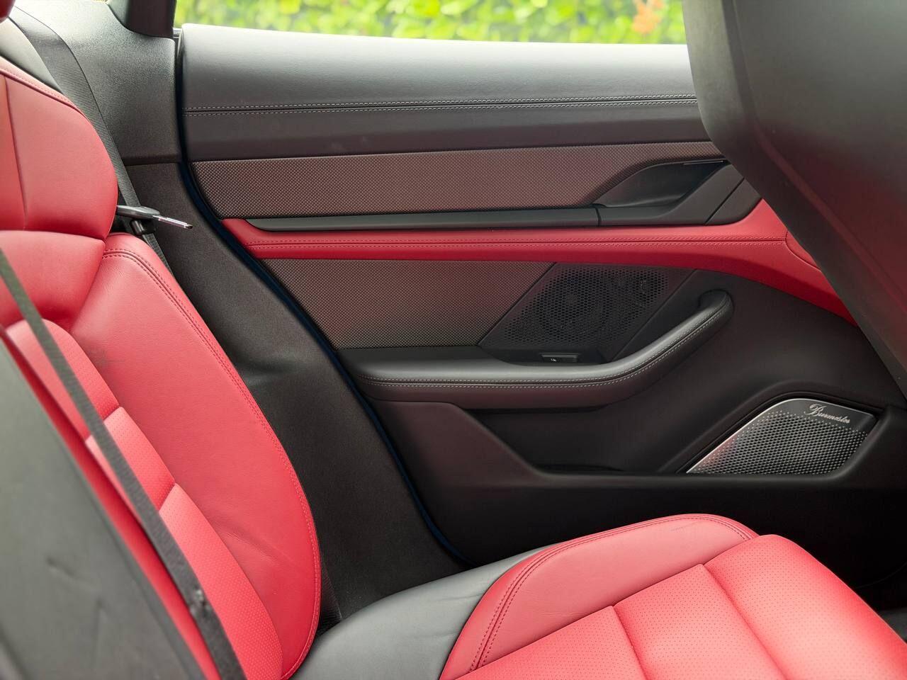 Porsche Taycan view 17