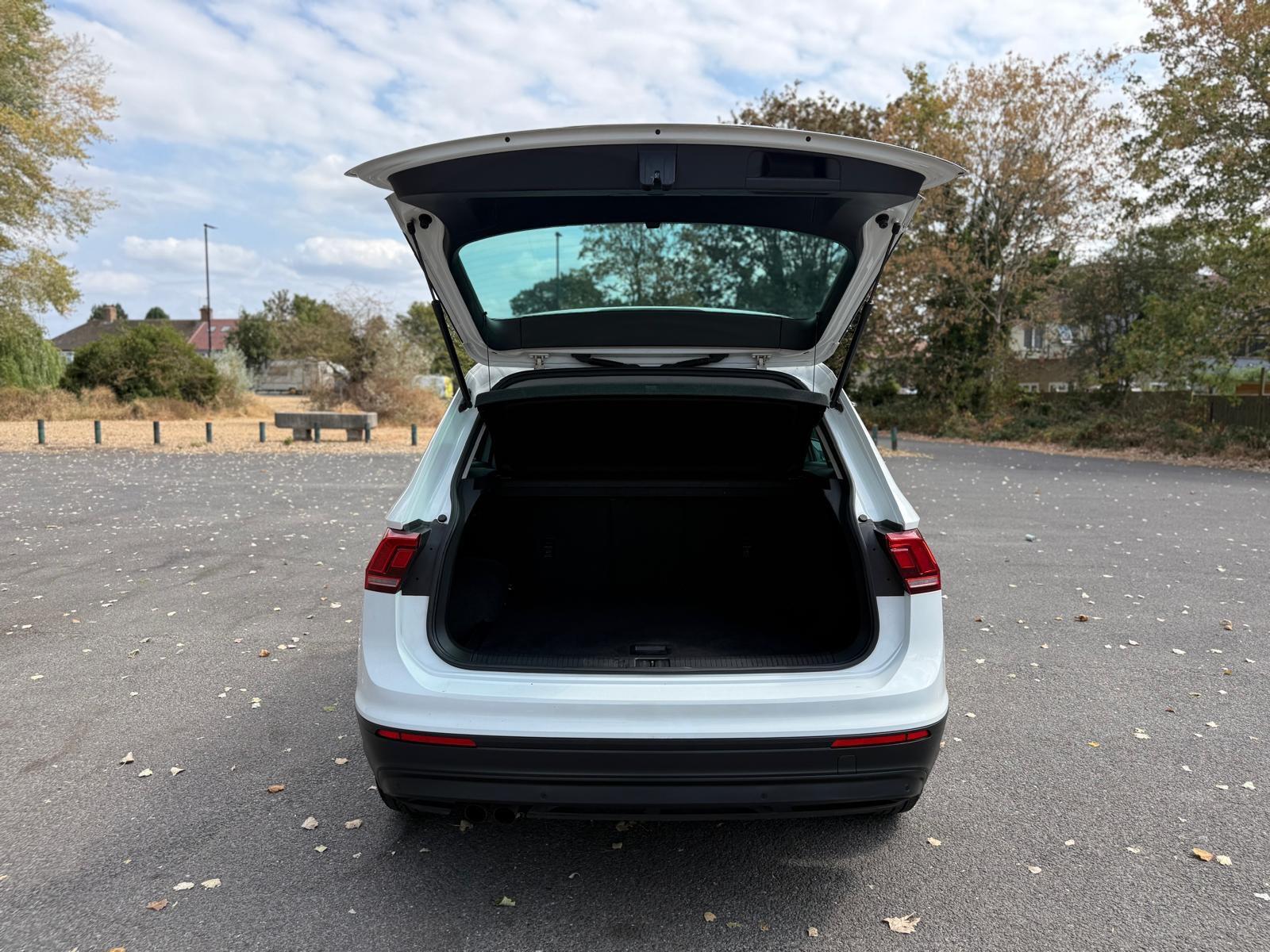 Volkswagen Tiguan view 33