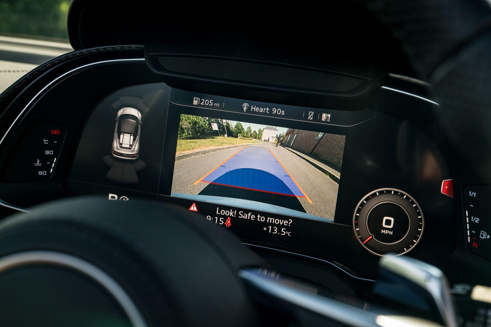 Audi R8 view 73