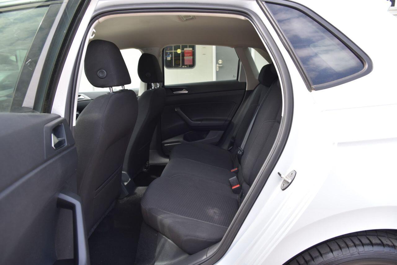Volkswagen Polo view 26