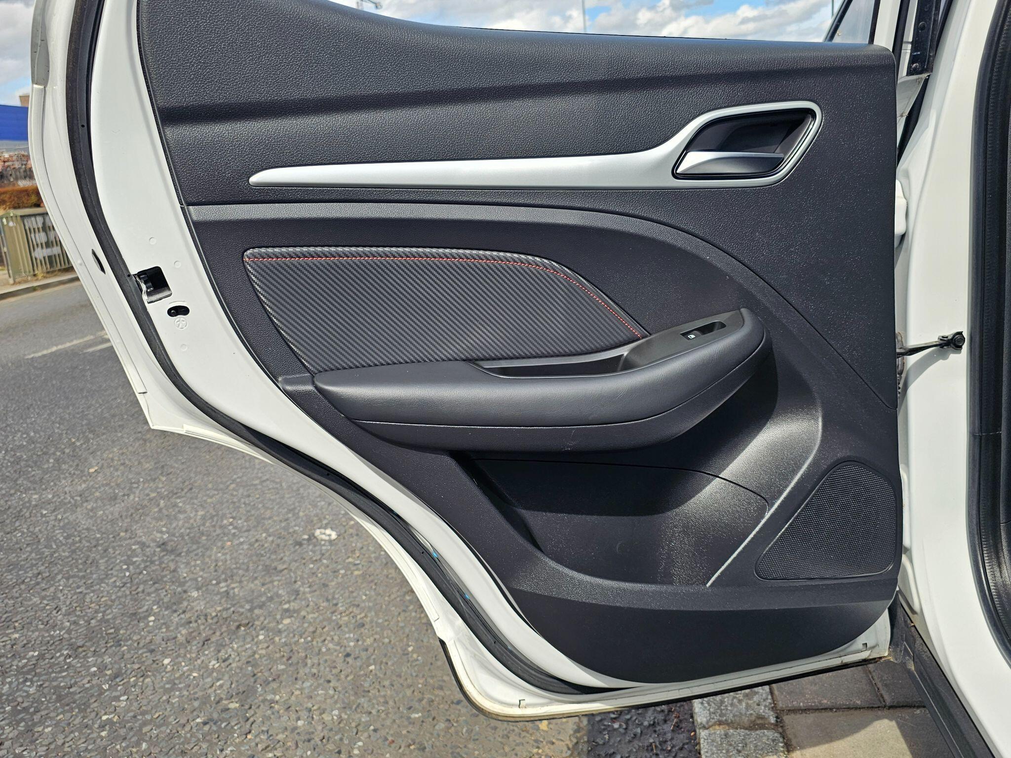 MG ZS view 67