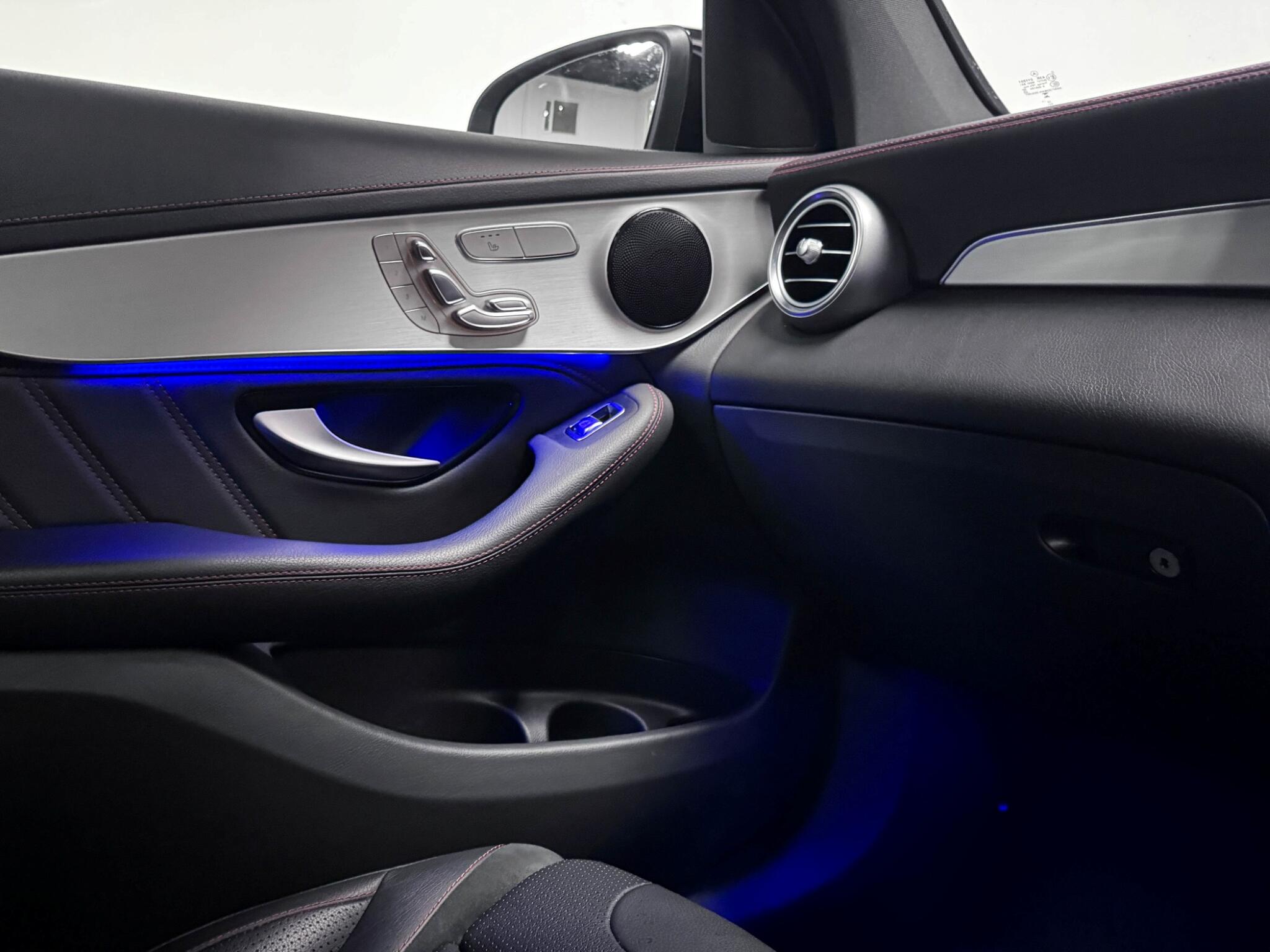 Mercedes-Benz GLC view 32