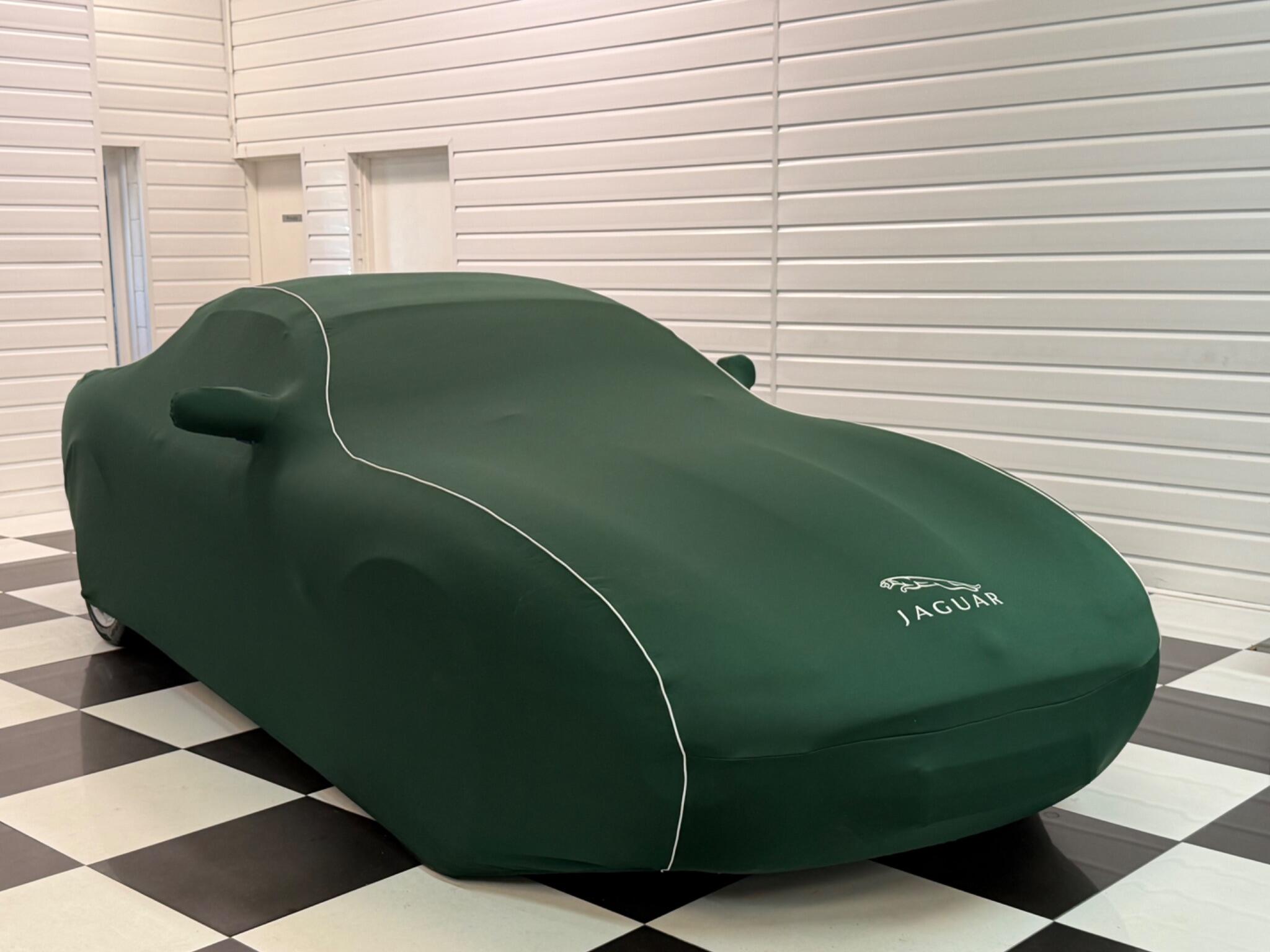 Jaguar XK8 view 9