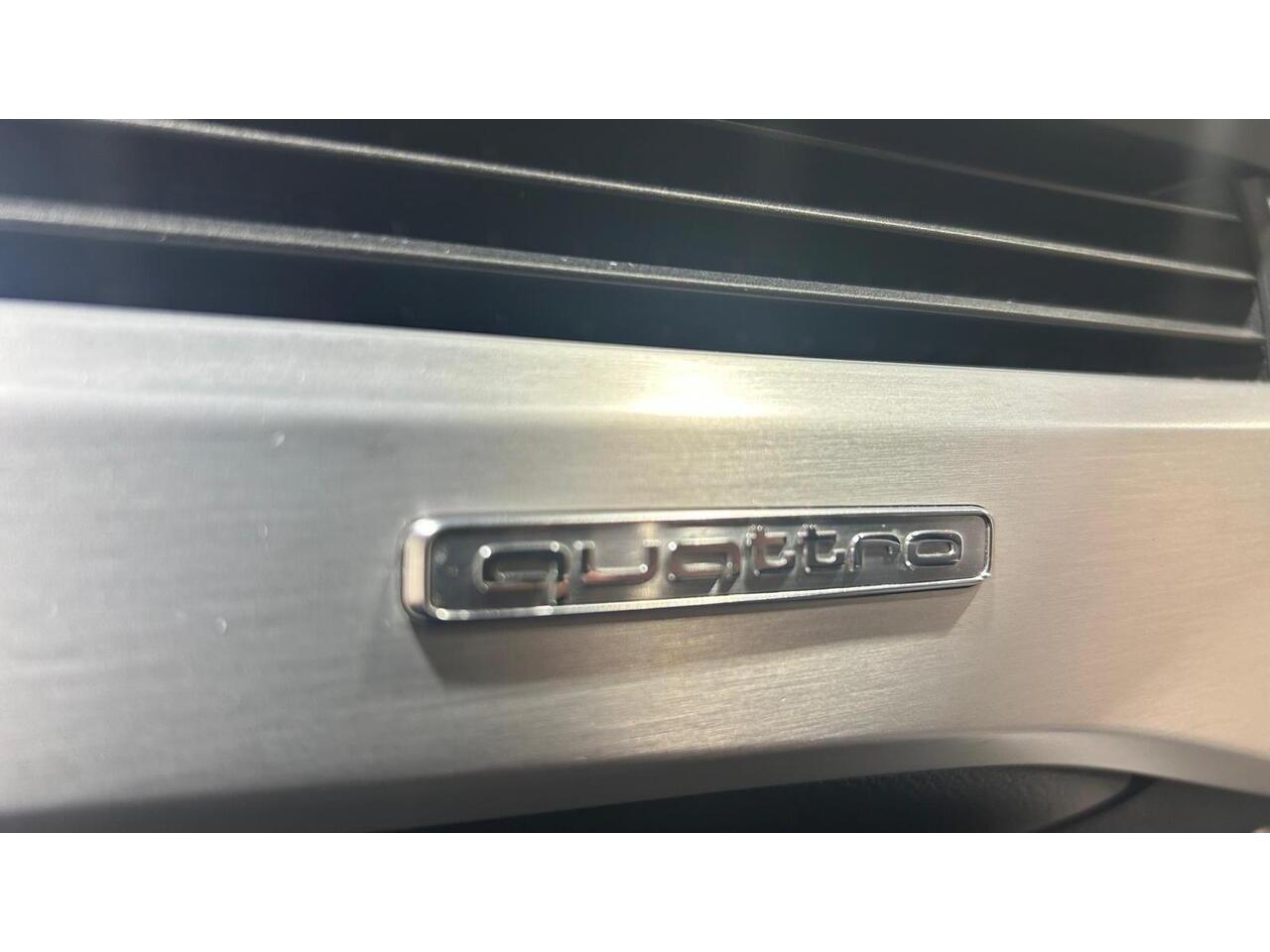 Audi S5 view 23