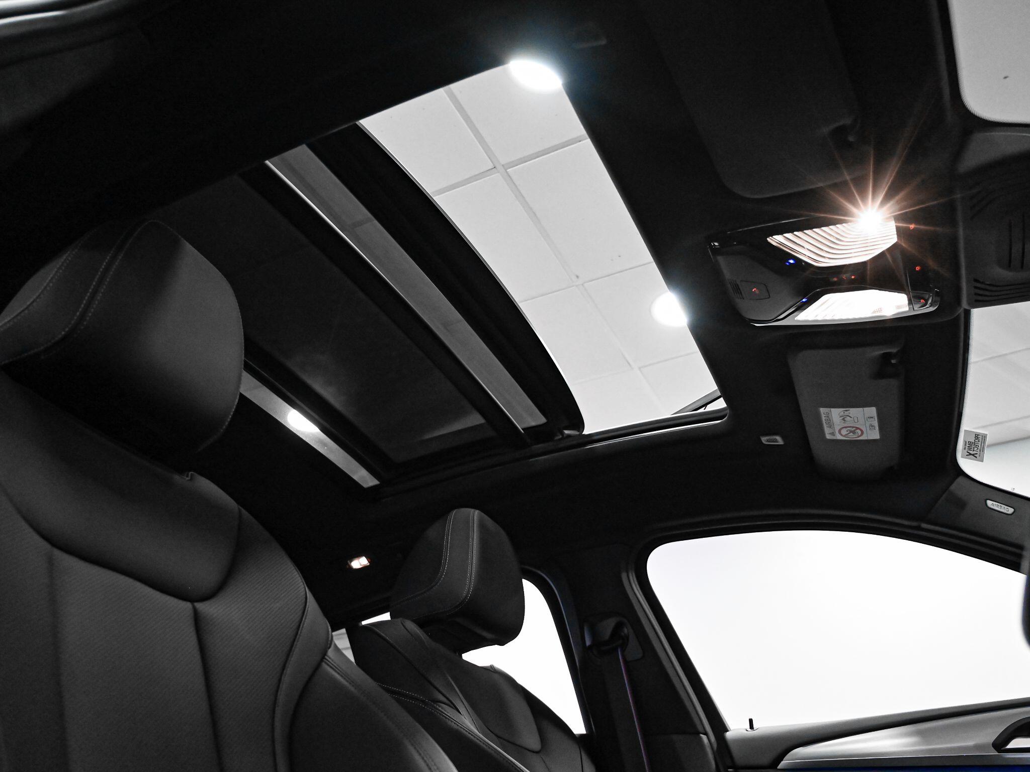 BMW X4 view 2