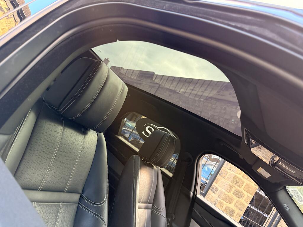 Land Rover Range Rover Velar view 22