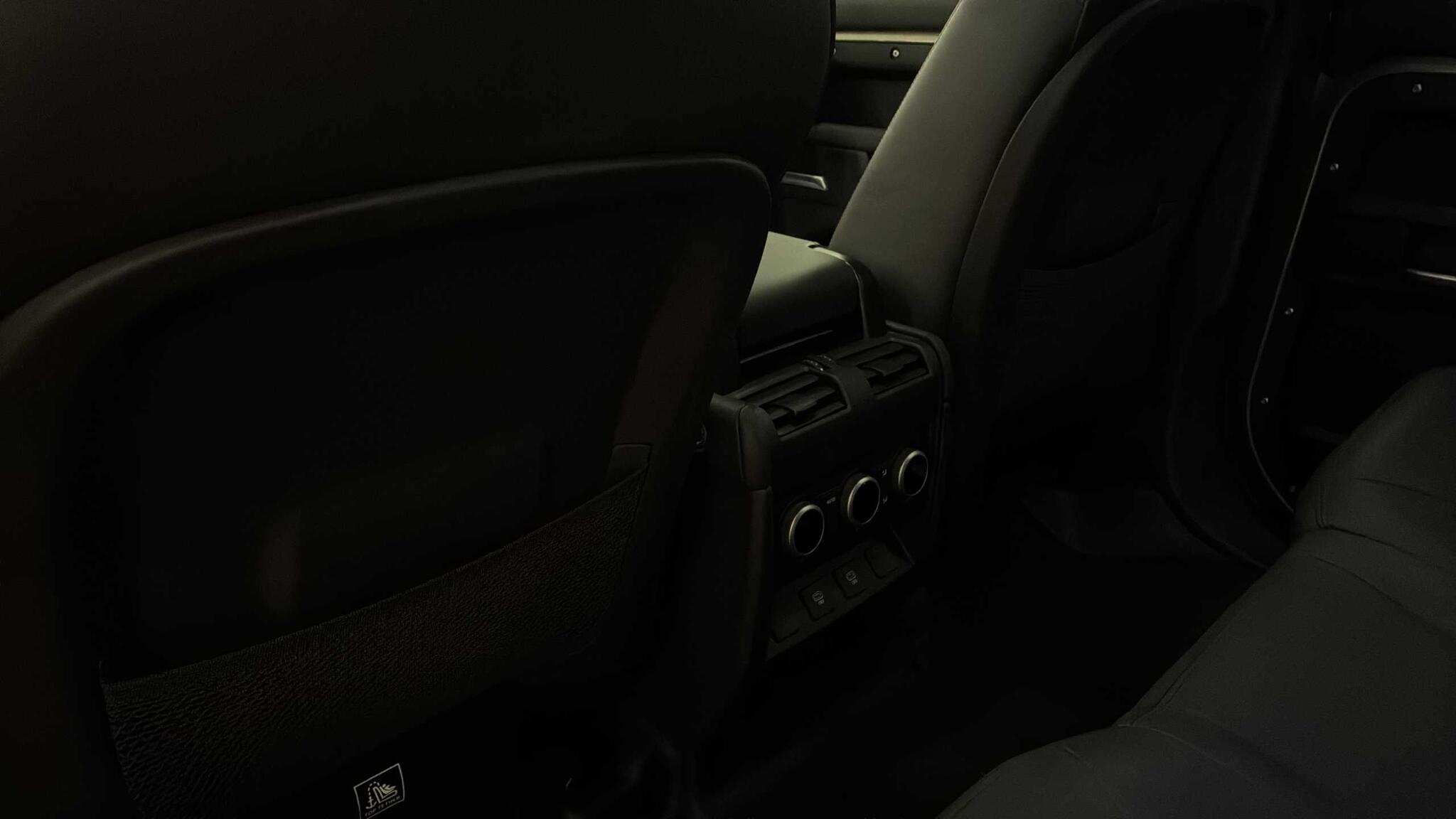 Land Rover Defender view 18
