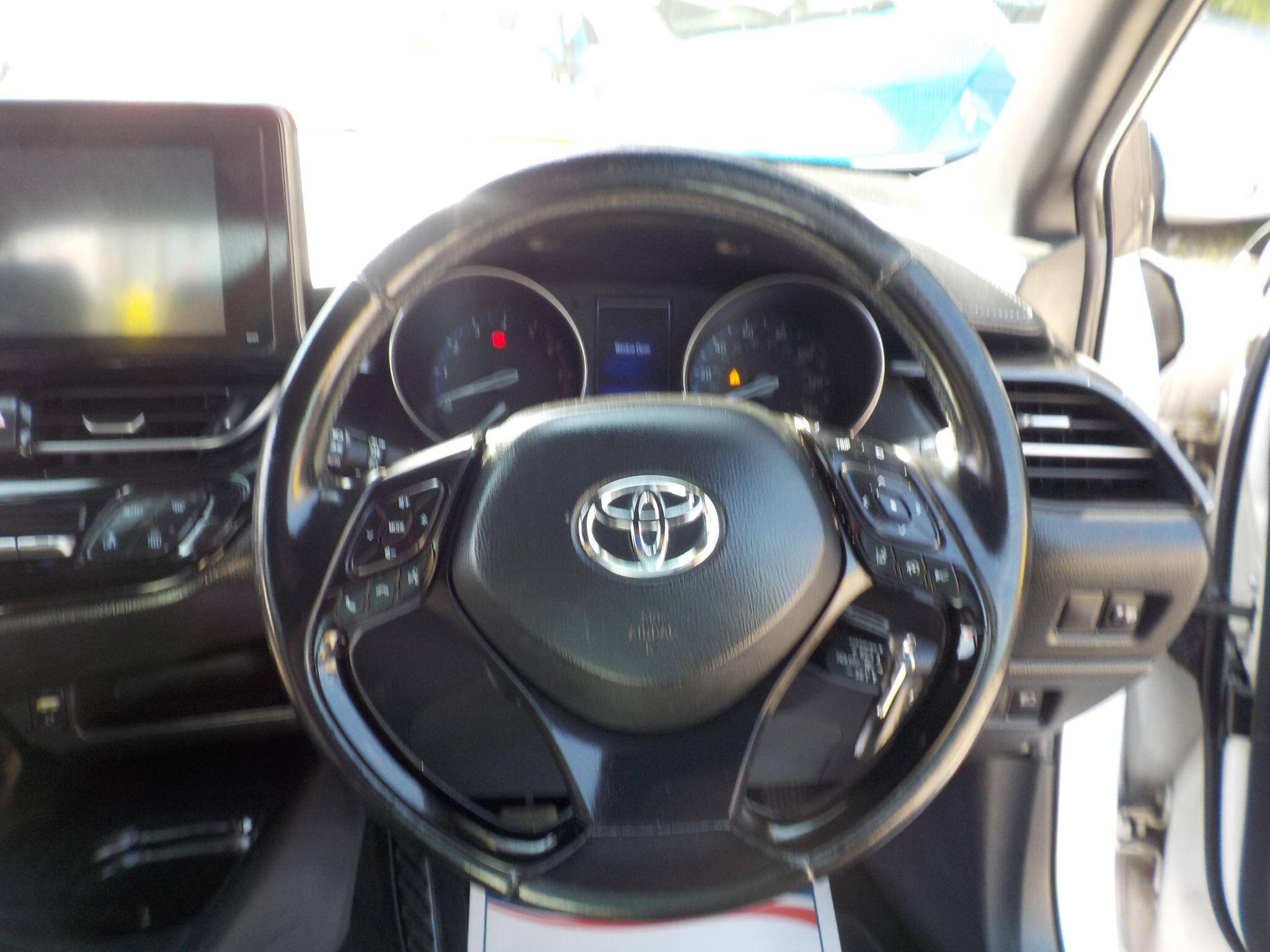 Toyota C-HR 1.2 VVT-i Icon Euro 6 (s/s) 5dr