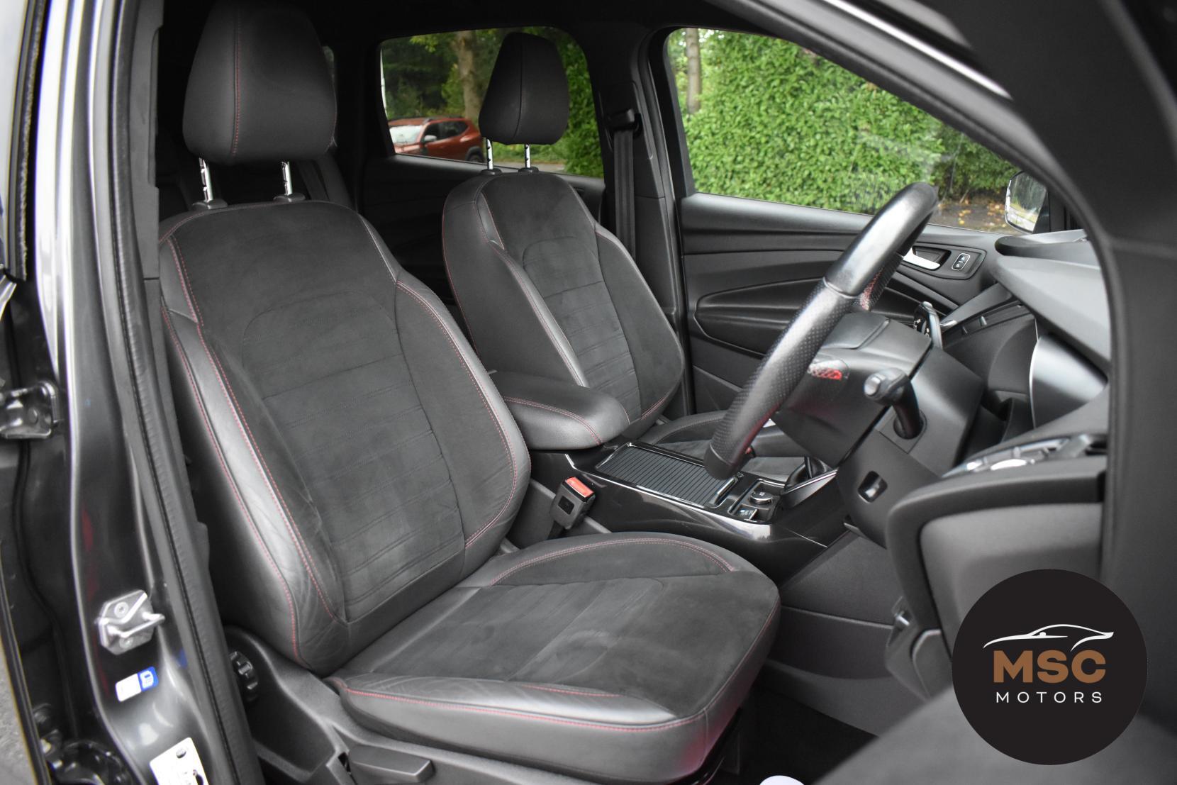 Ford Kuga view 32