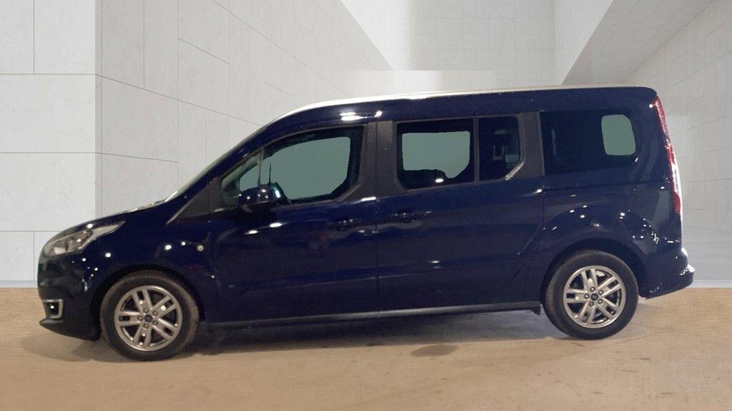 Ford Grand Tourneo Connect view 5