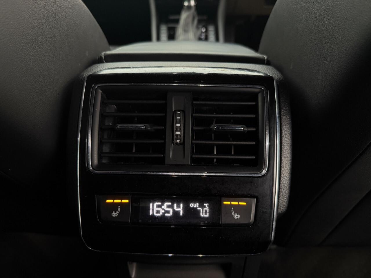 Skoda Superb view 16
