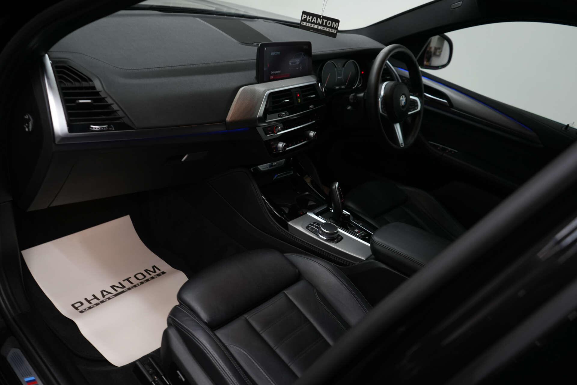 BMW X4 view 17