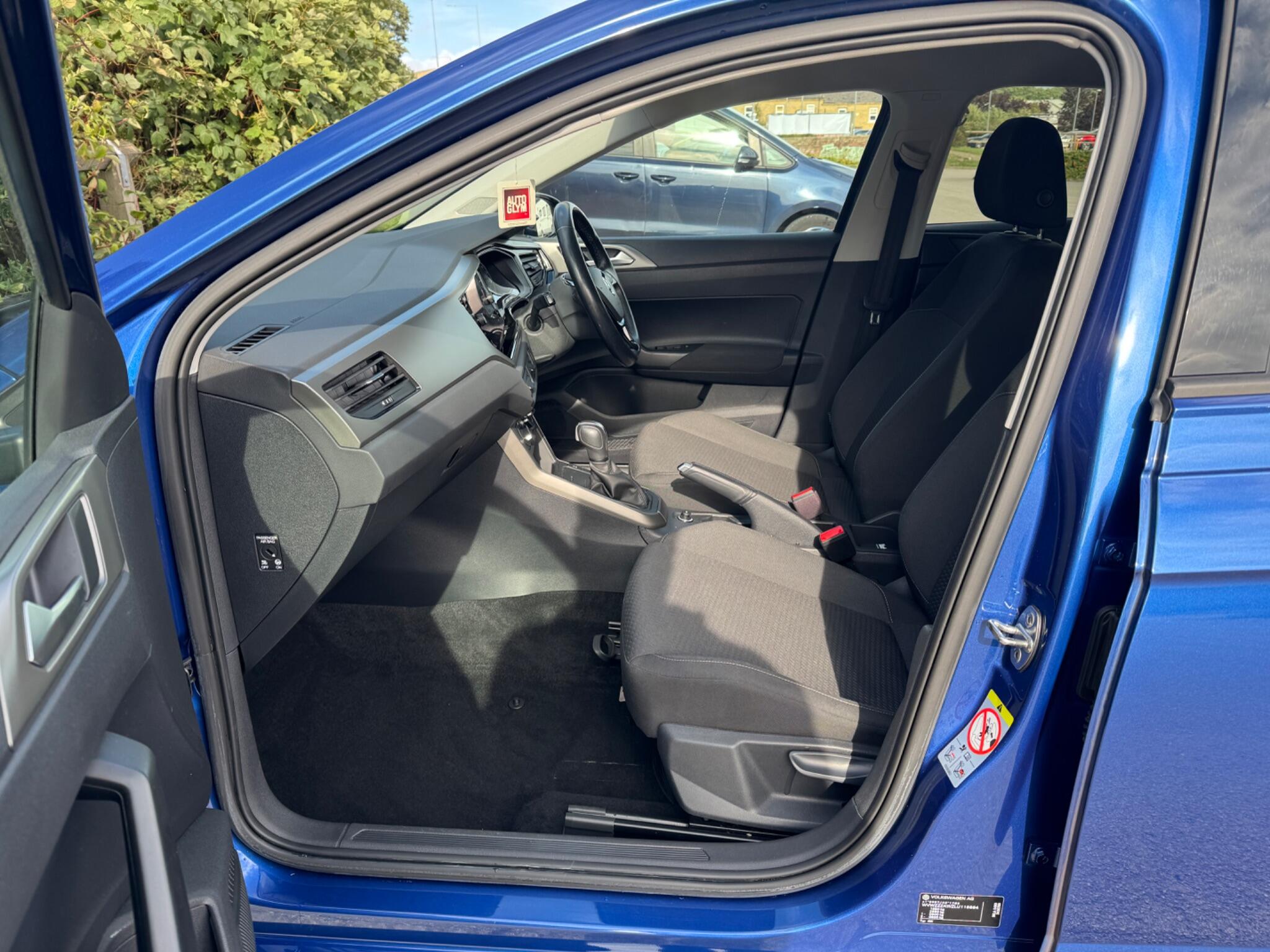 Volkswagen Polo view 42