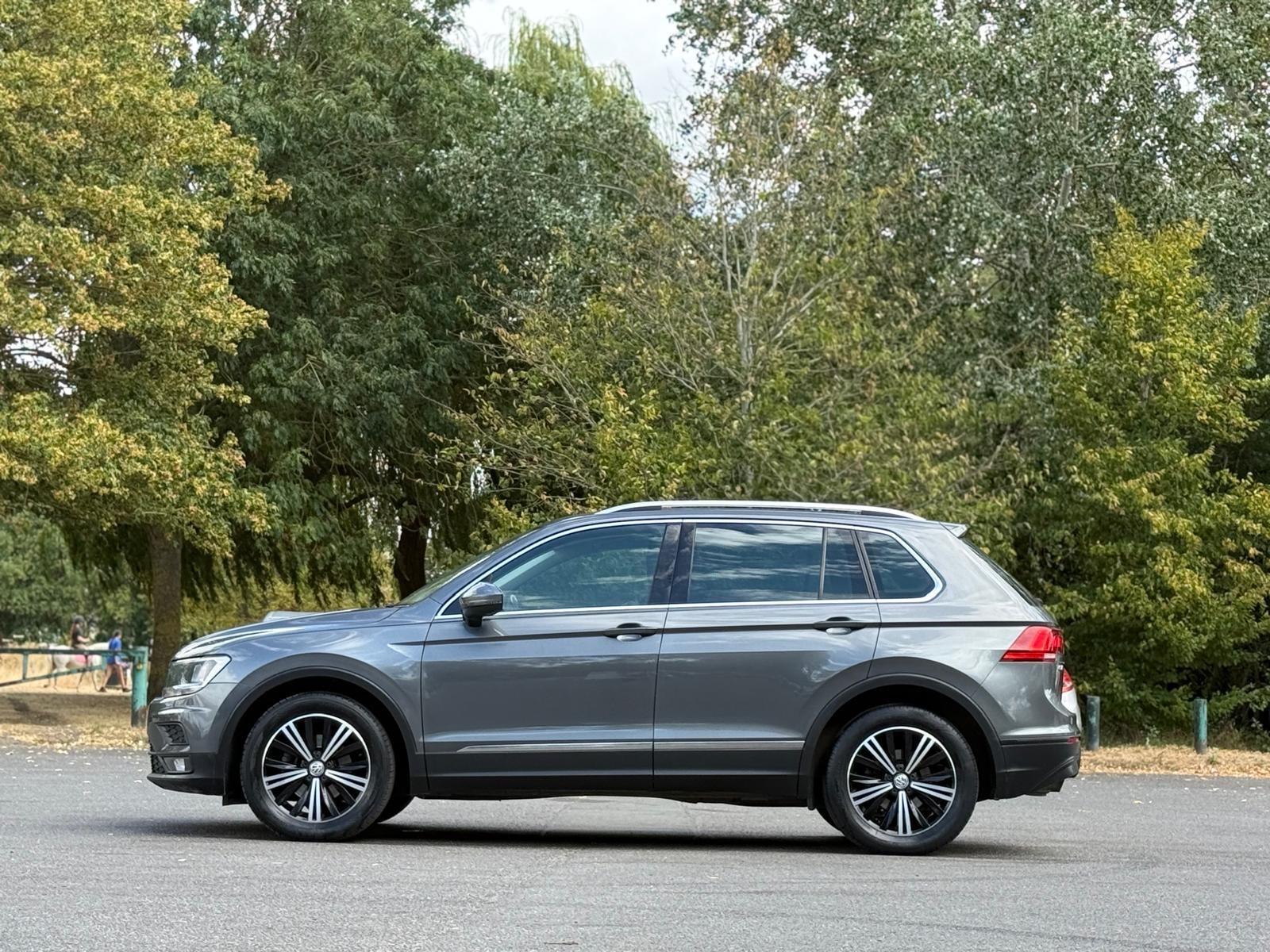 Volkswagen Tiguan view 8