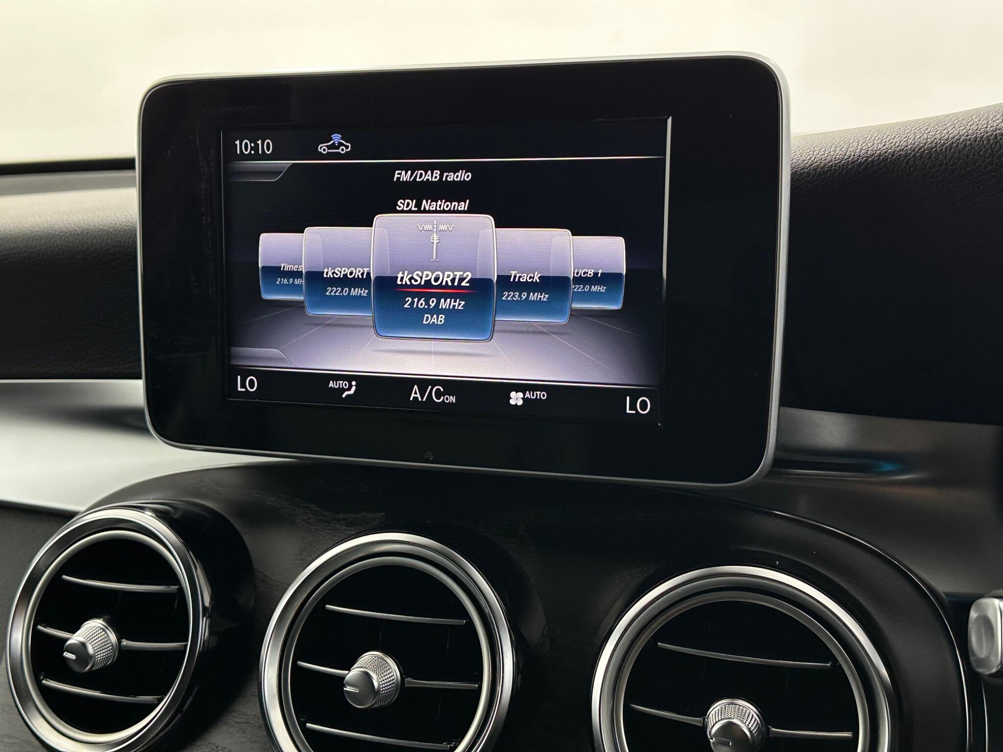 Mercedes-Benz GLC view 27
