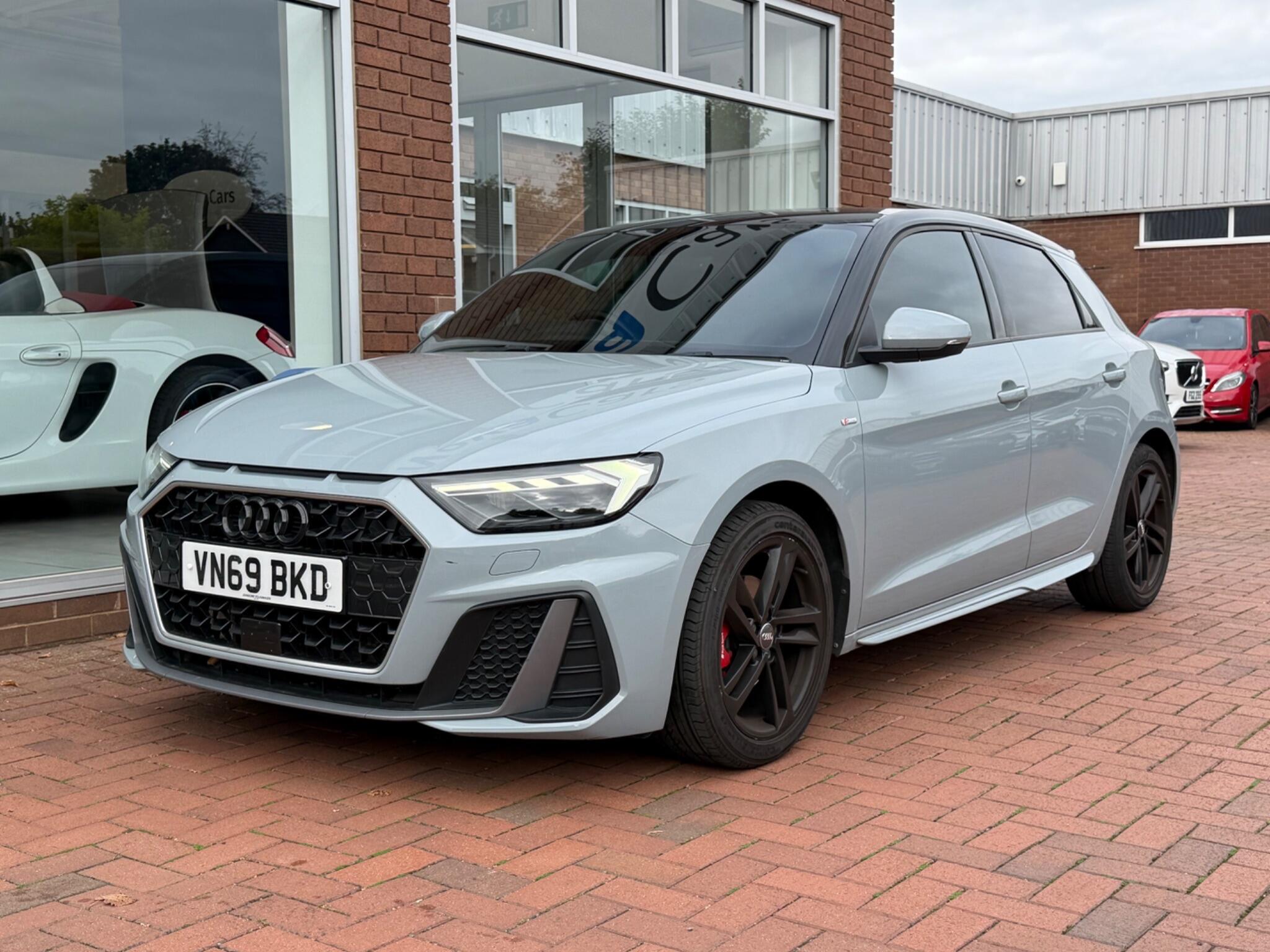 Audi A1 view 8
