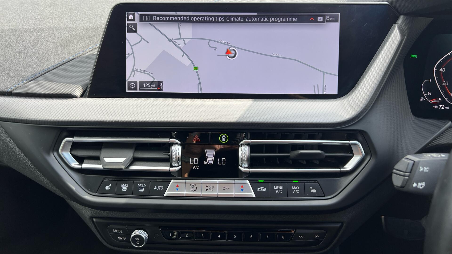 BMW 1 Series view 8