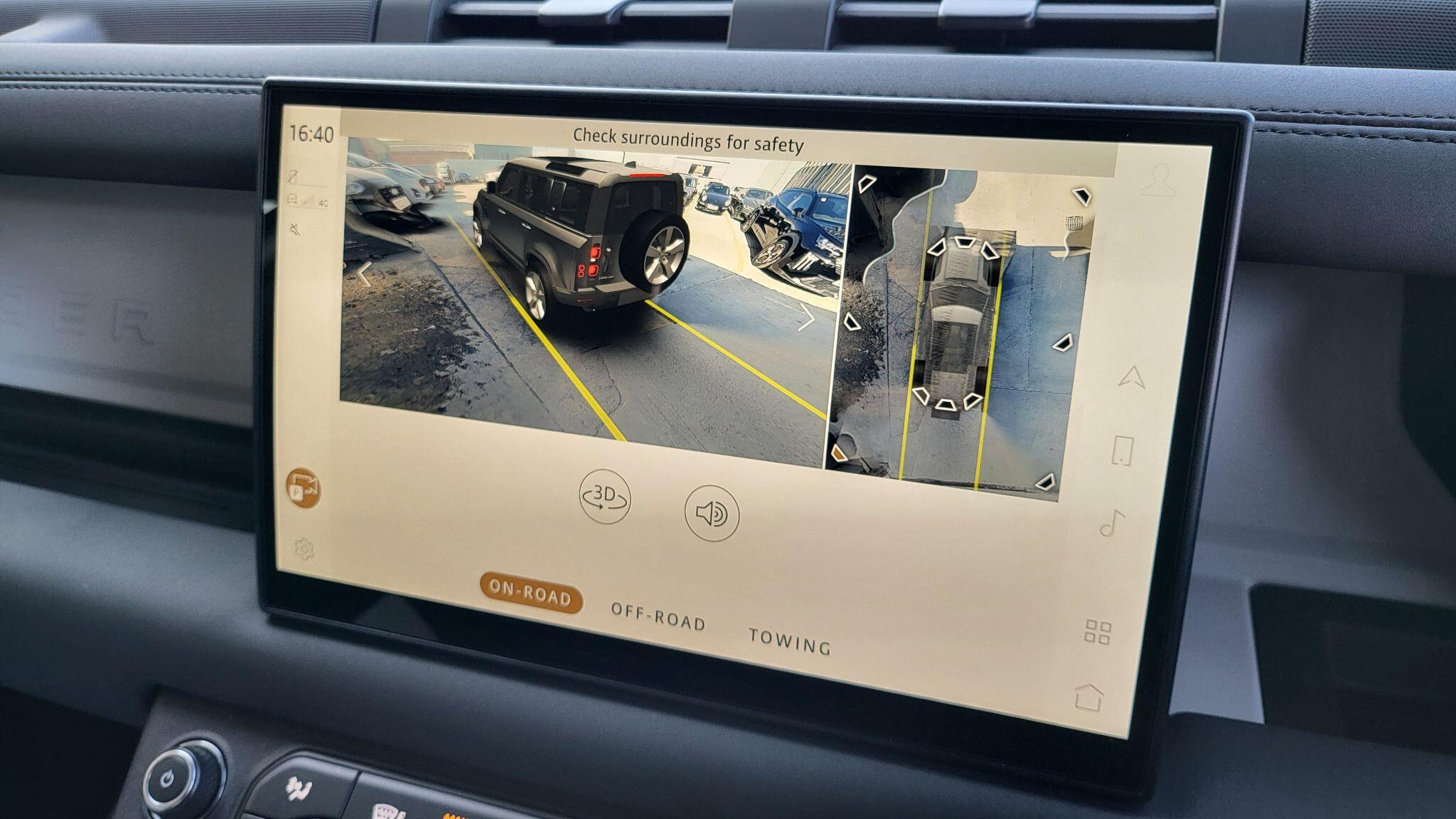 Land Rover Defender view 24