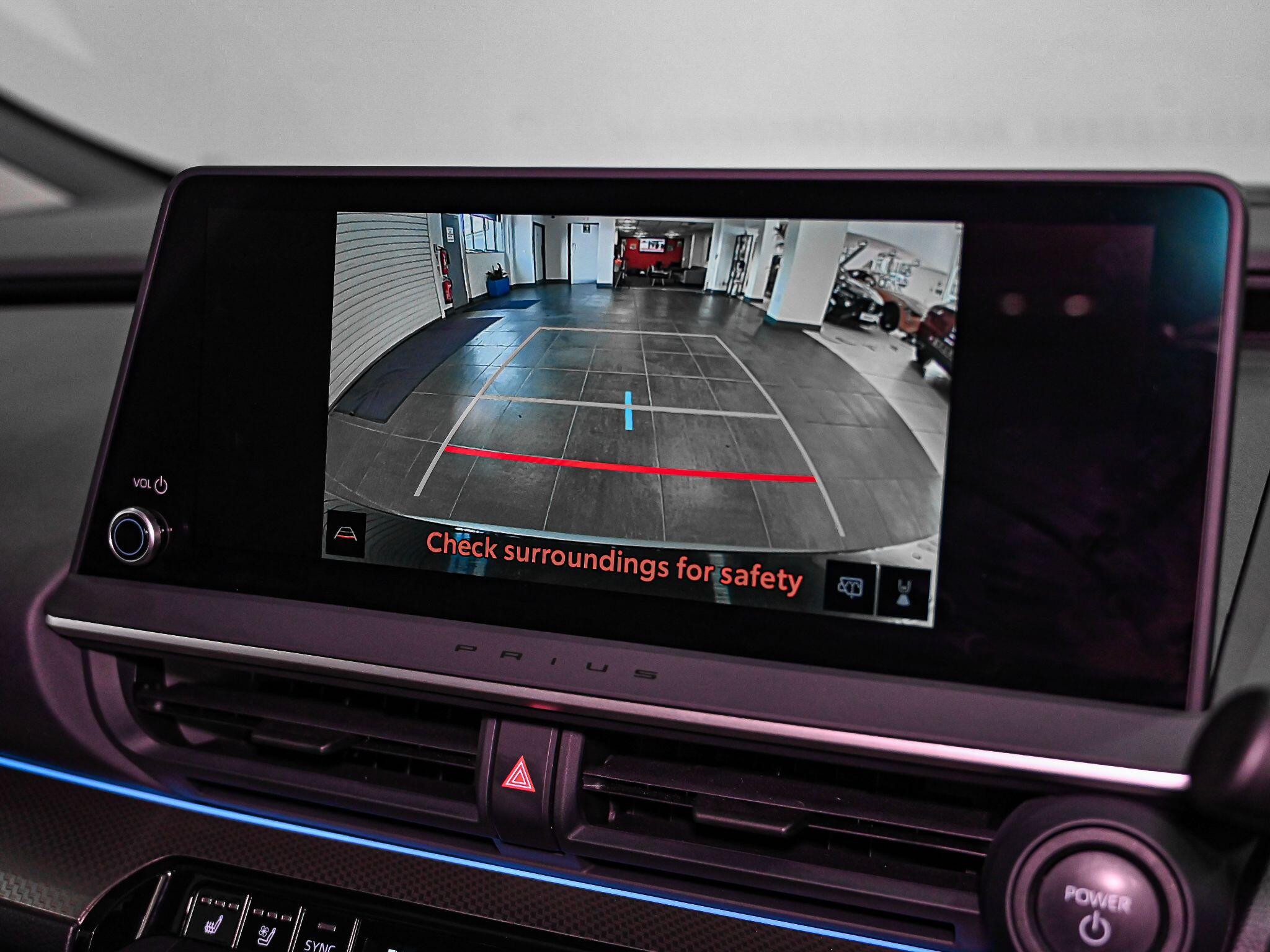 Toyota Prius view 18