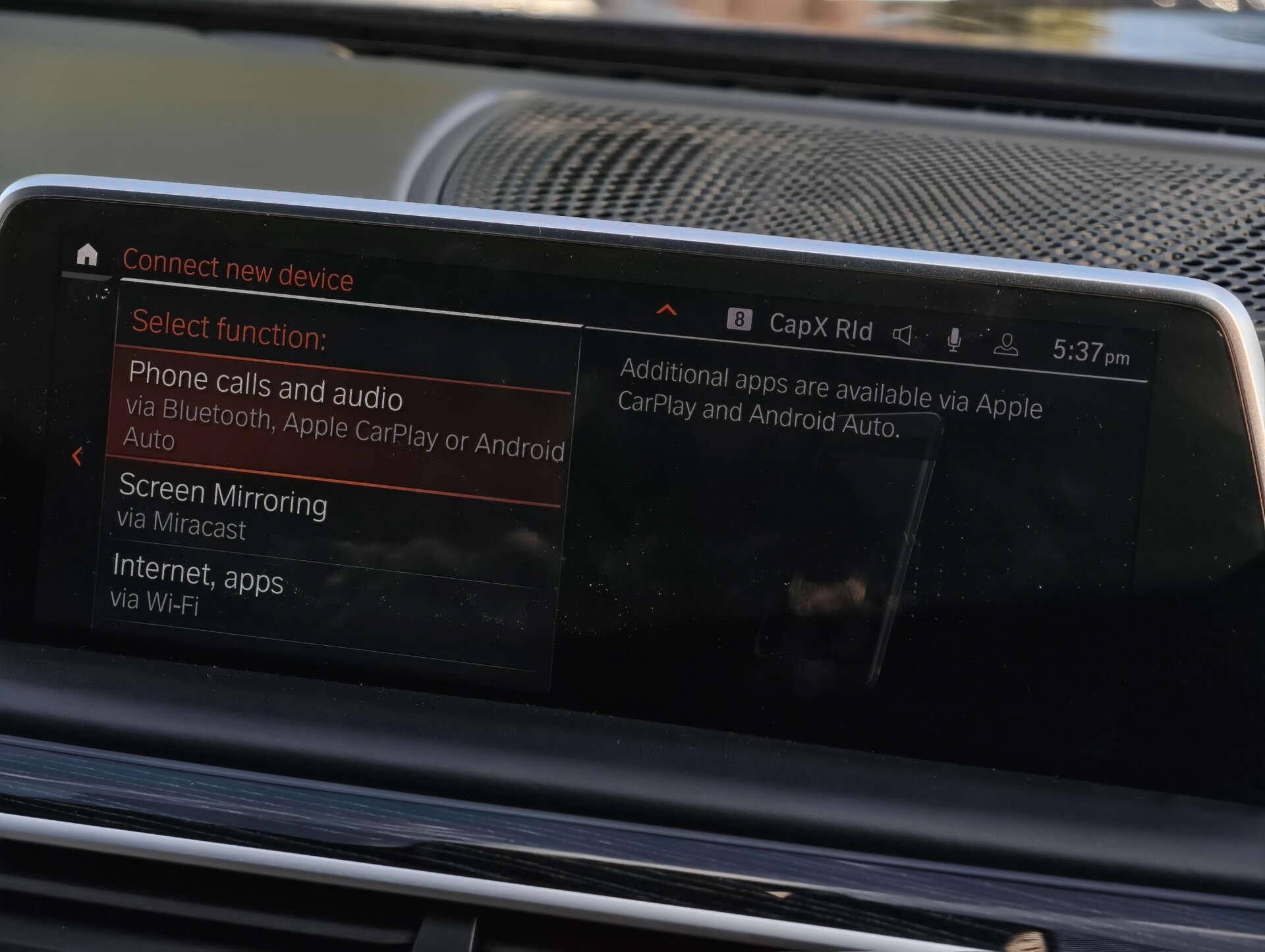 BMW 7 Series view 42