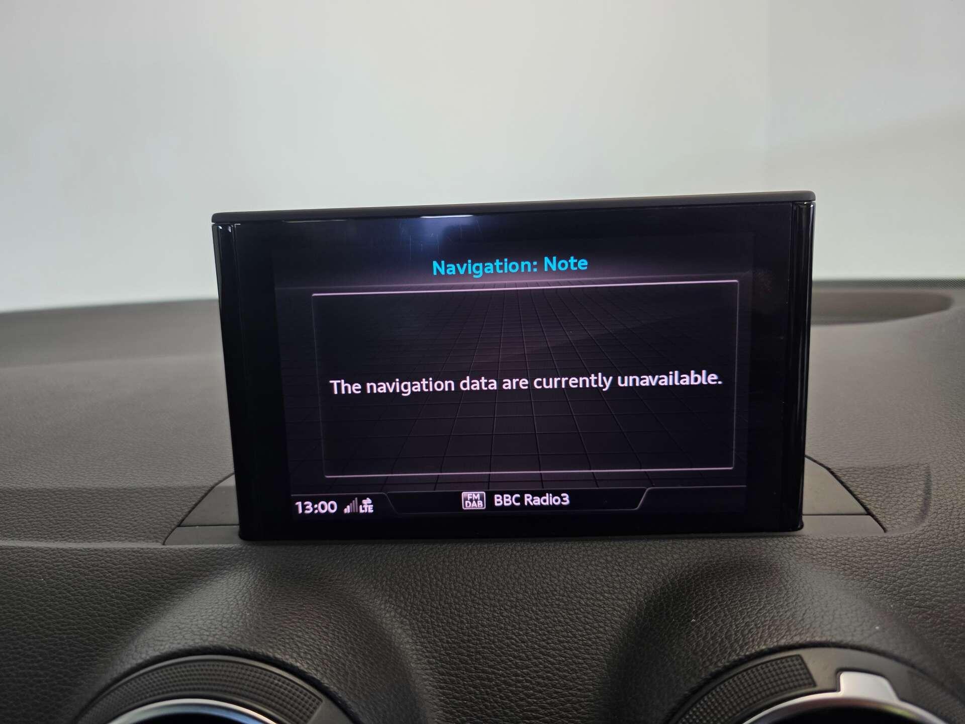 Audi Q2 view 31