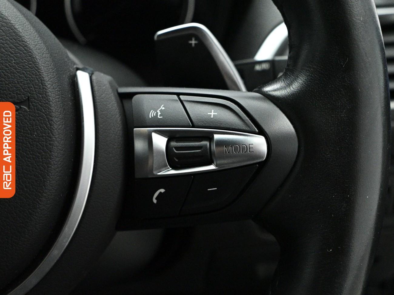 BMW 1 Series view 24