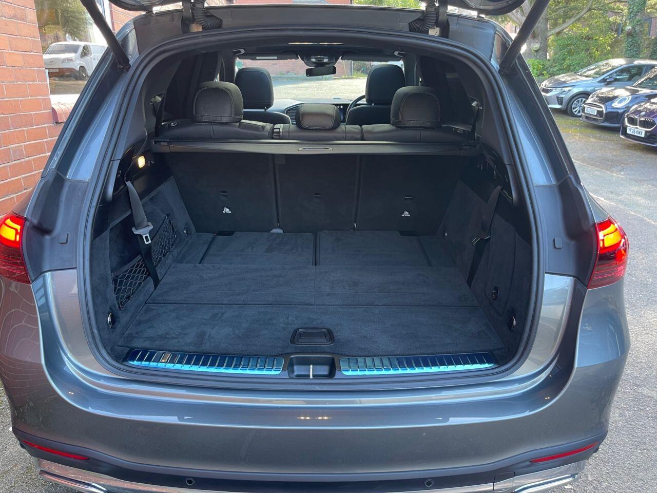 Mercedes-Benz GLE view 29