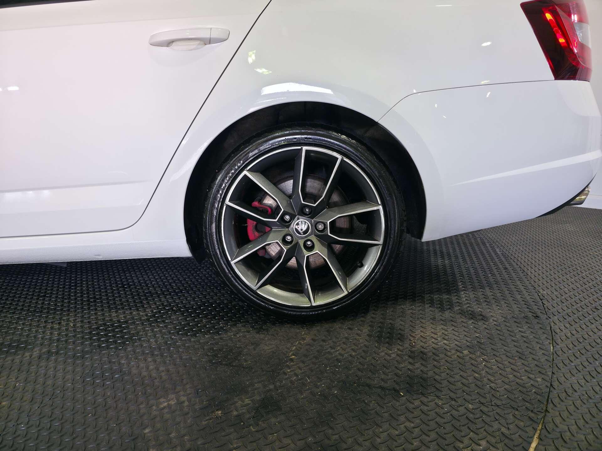 Skoda Octavia view 60