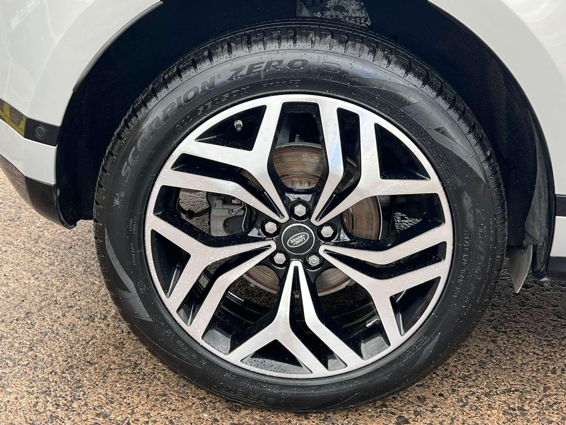 Land Rover Range Rover Evoque view 54