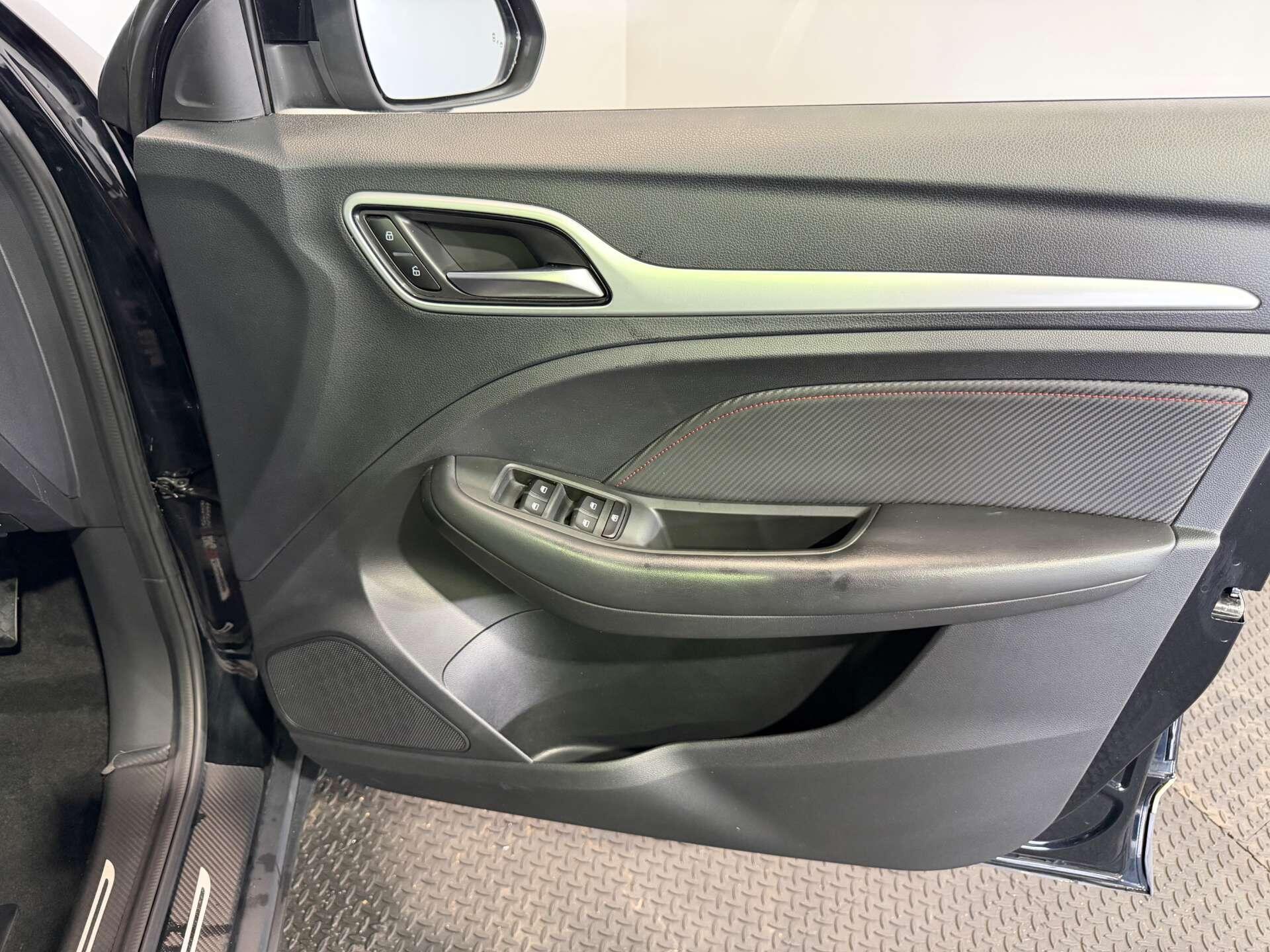 MG ZS view 20