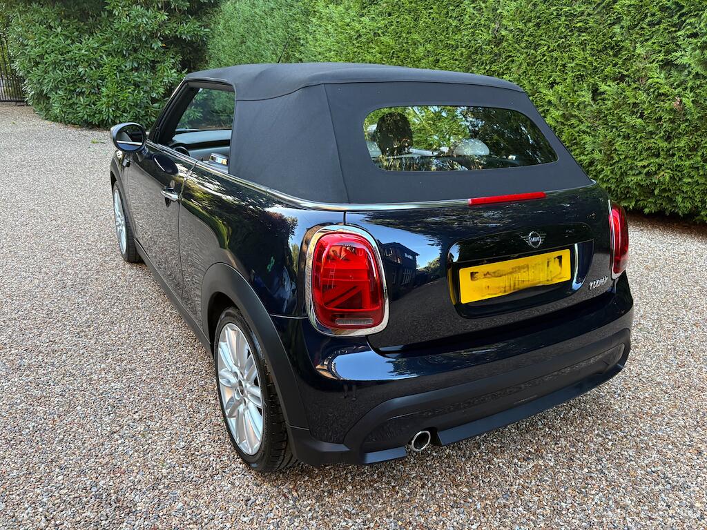 Mini Convertible view 5