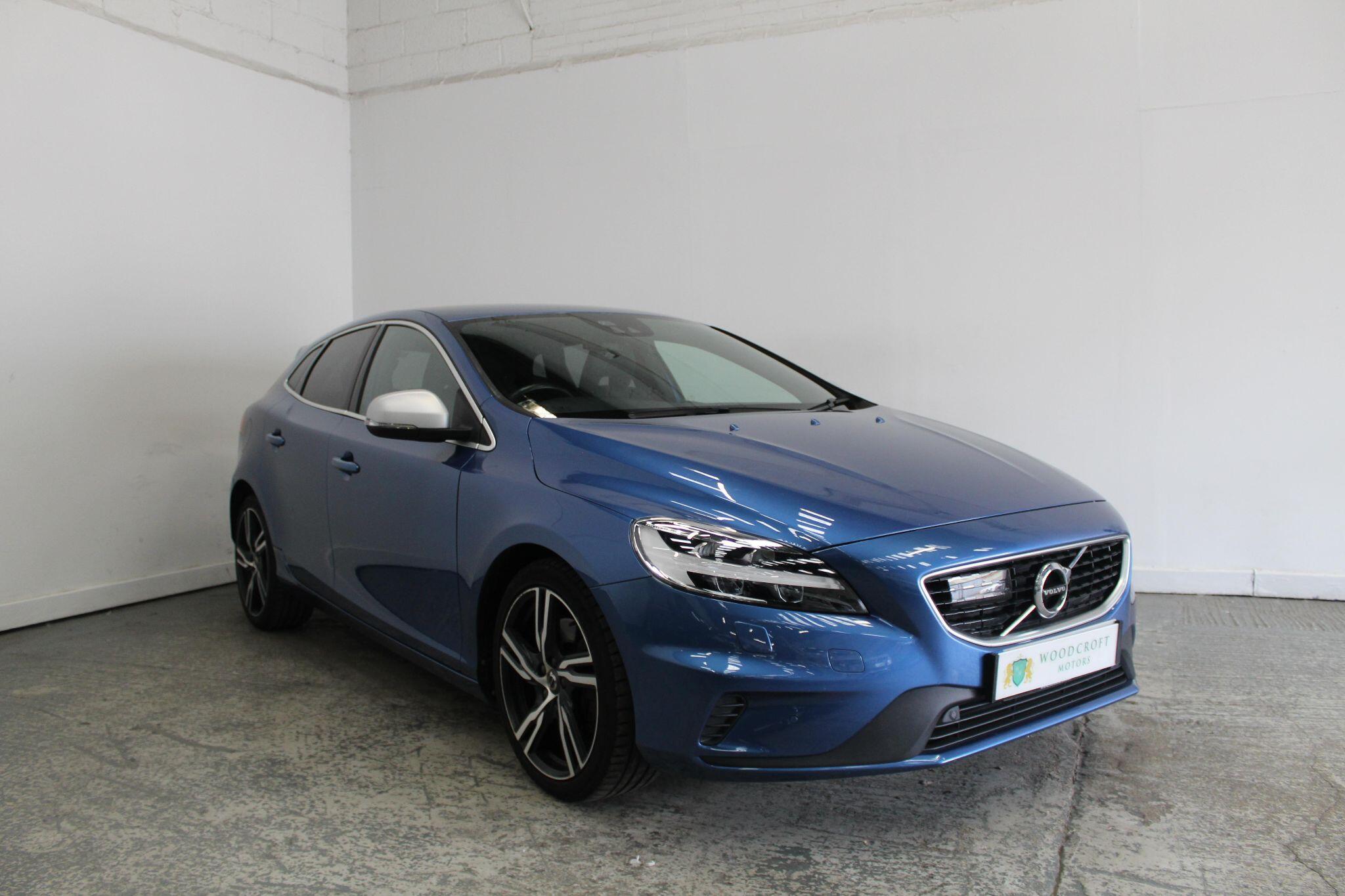 2018 Volvo V40 in Blue for sale