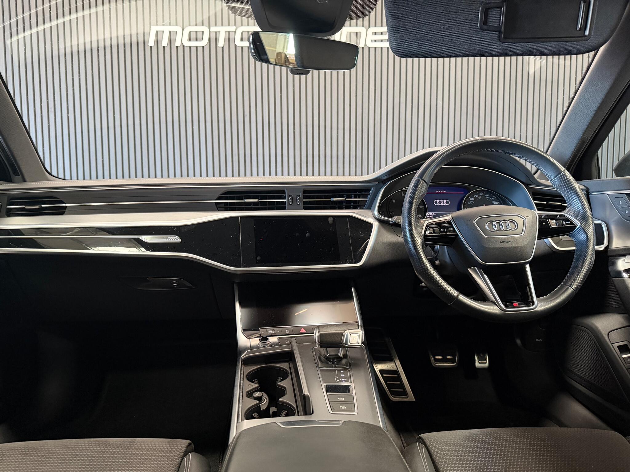 Audi A6 view 18
