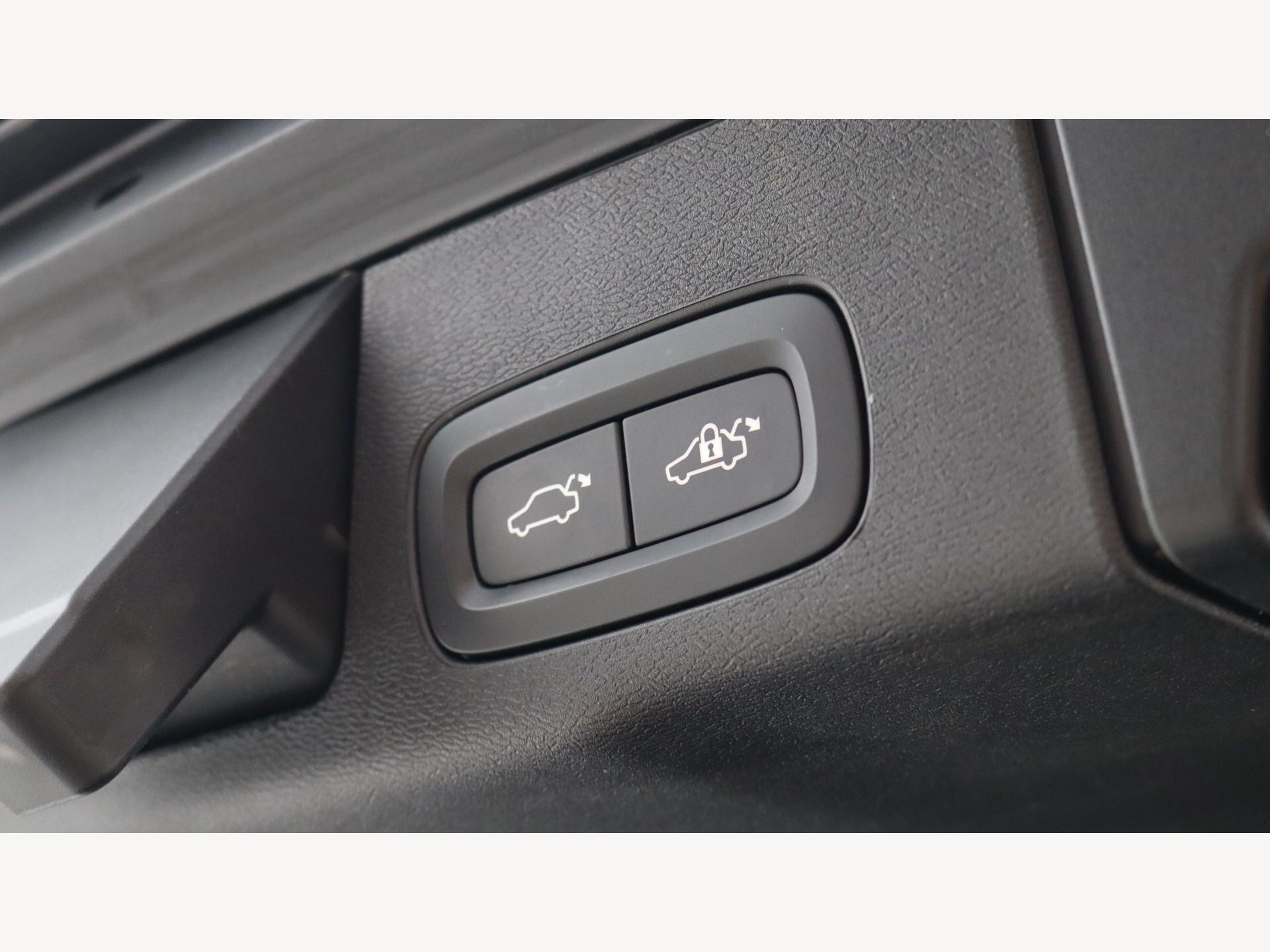 Volvo XC60 view 33