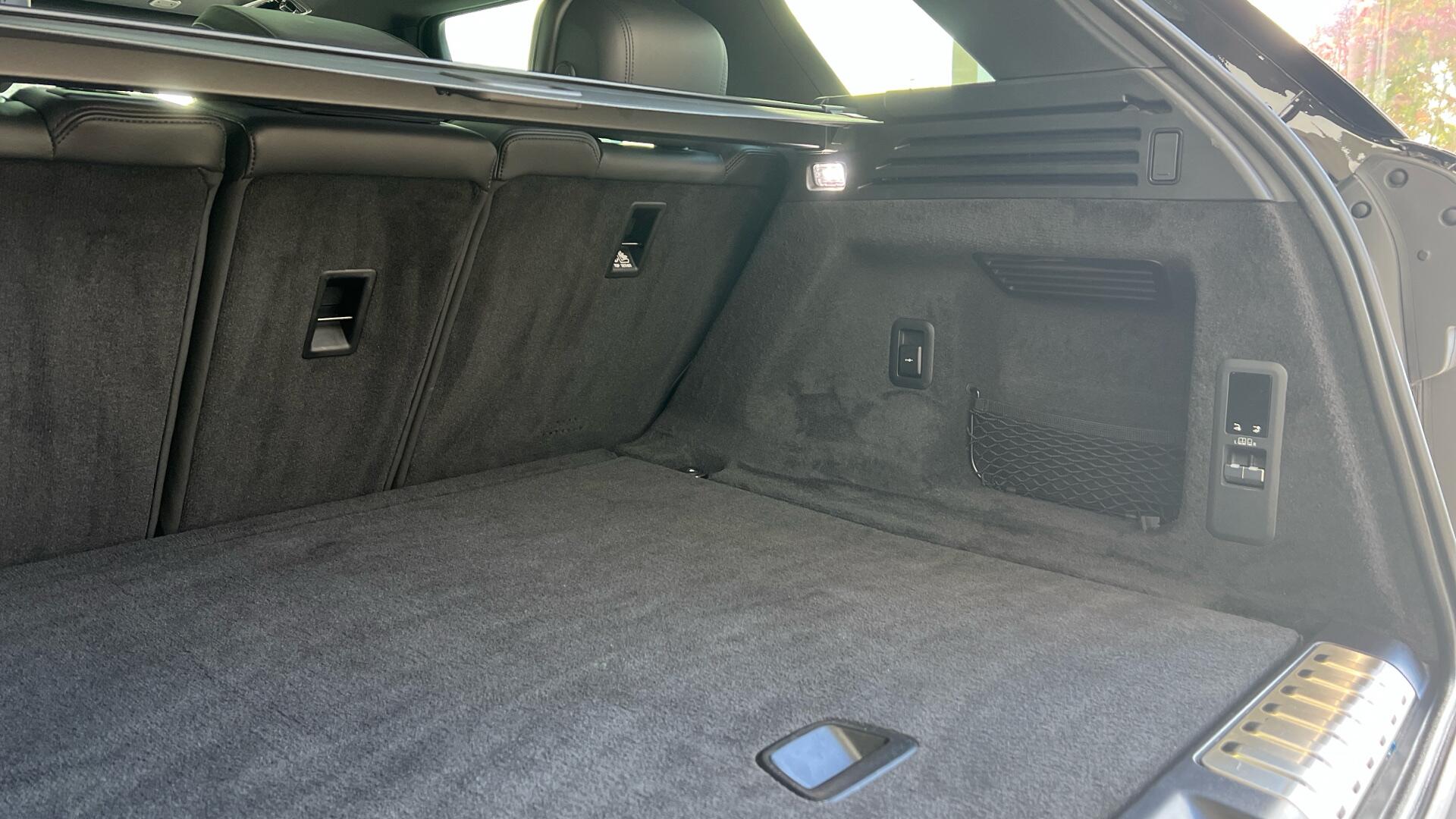 Land Rover Range Rover Sport view 42