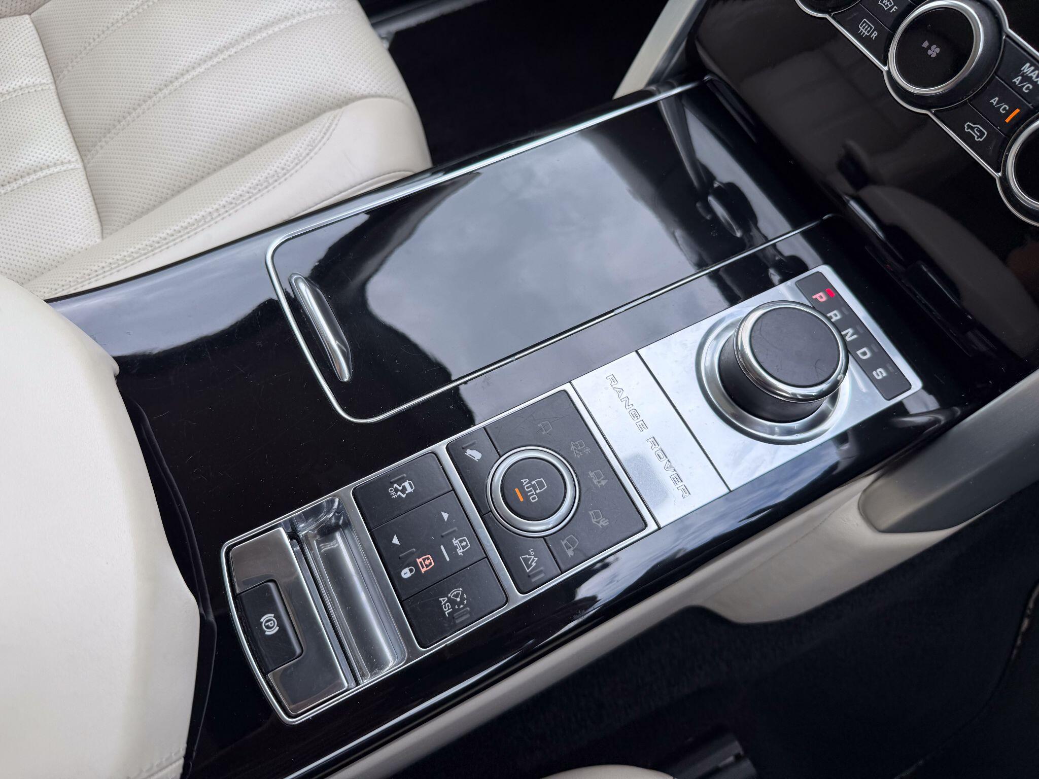 Land Rover Range Rover view 36