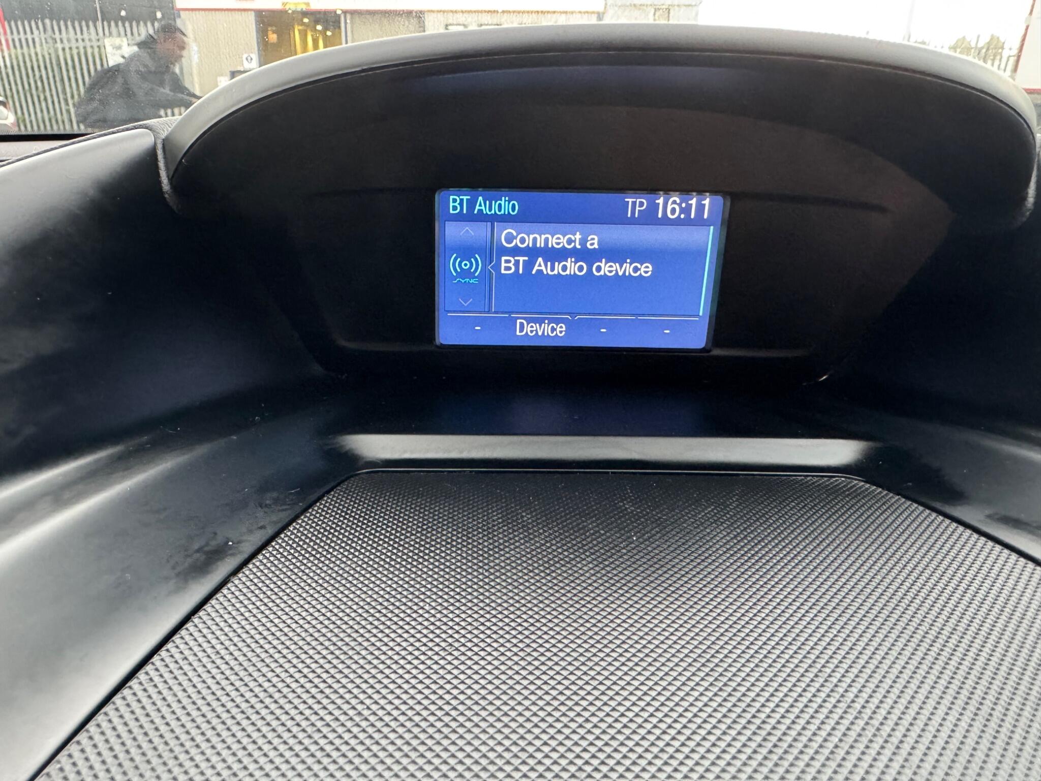 Ford Kuga view 53