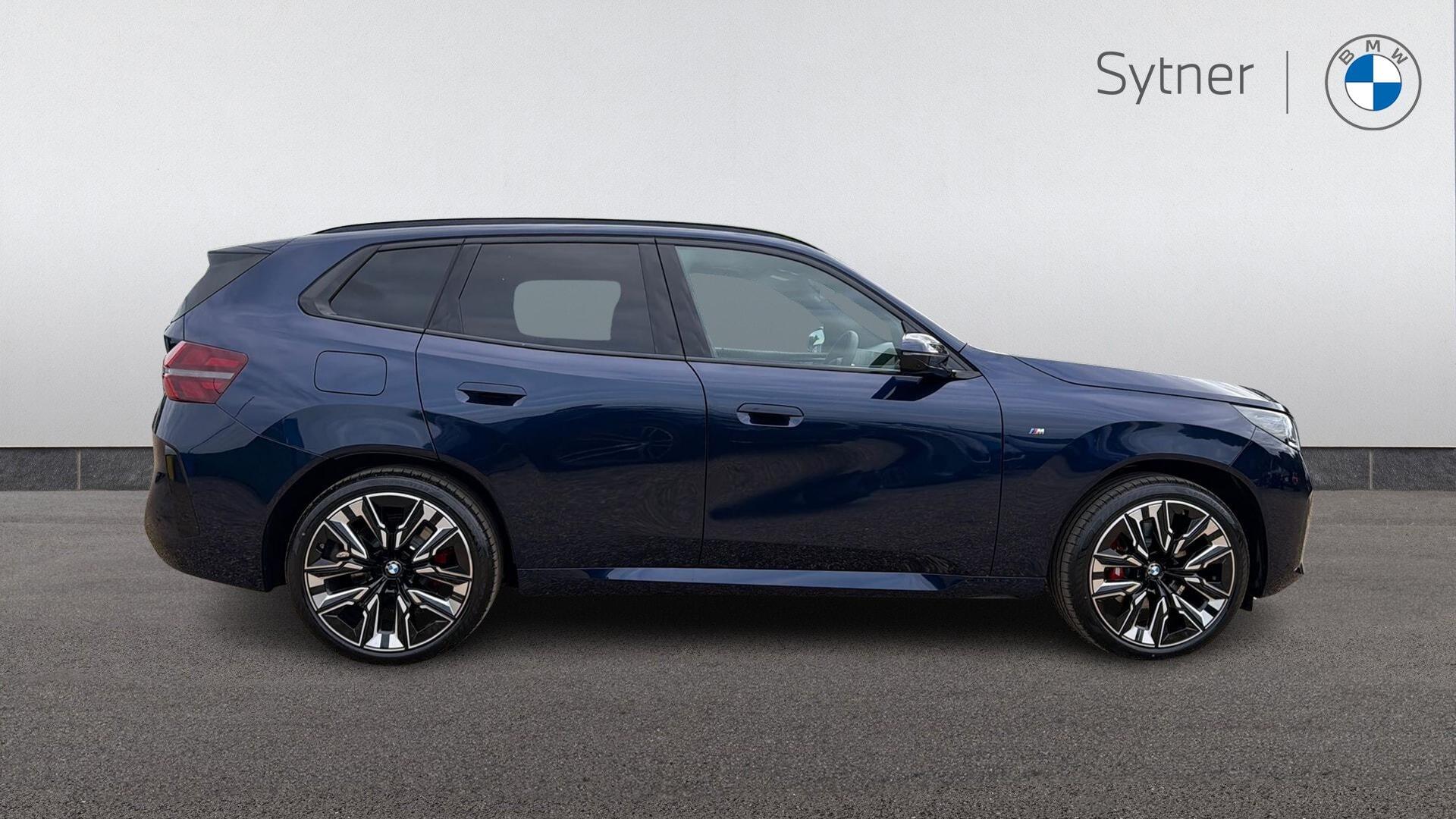 BMW X3 view 3