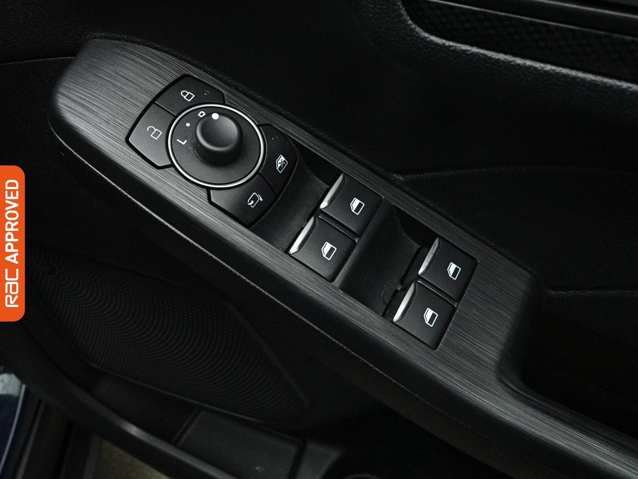 Ford Kuga view 27