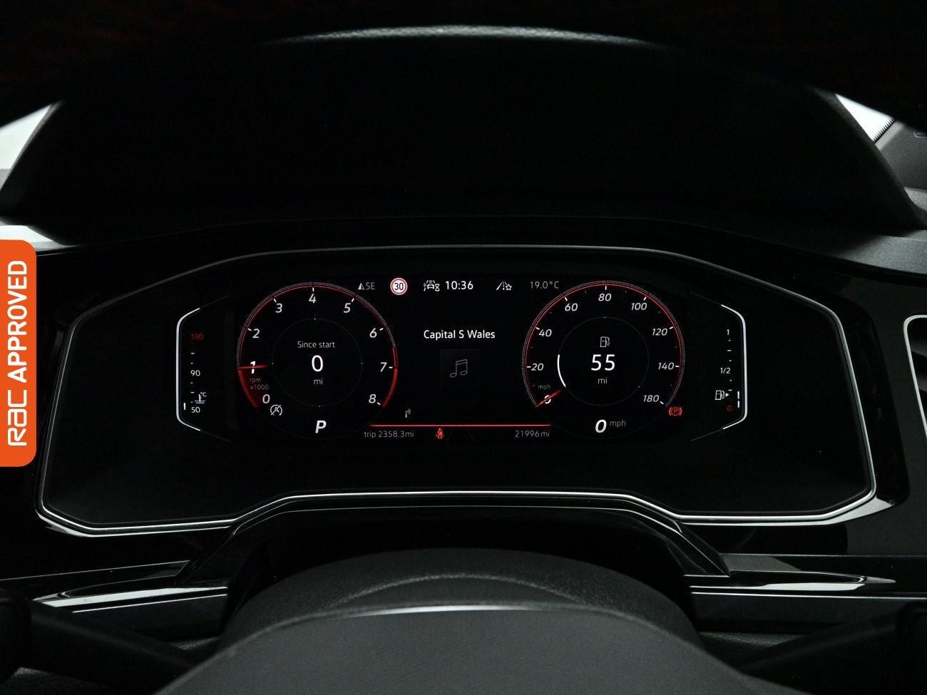 Volkswagen Polo view 11