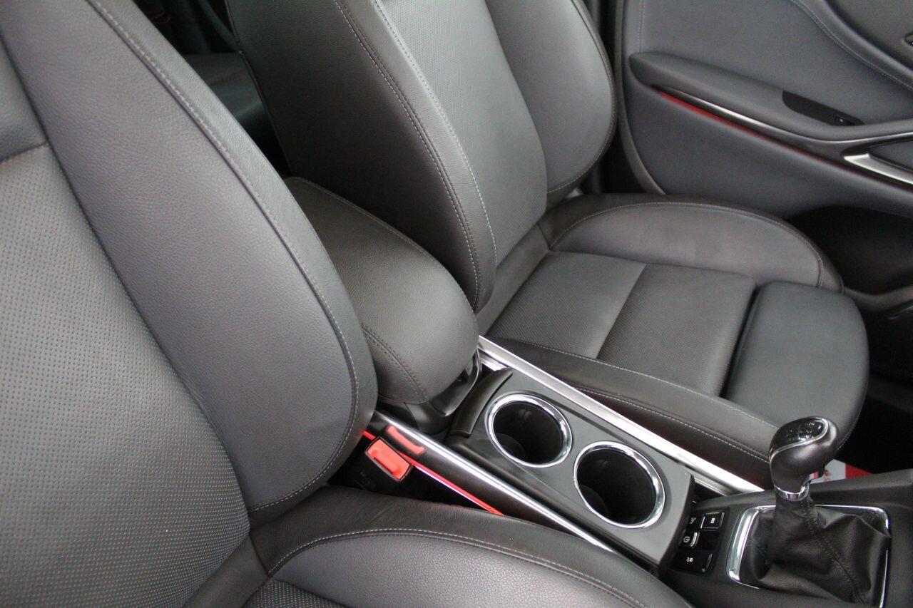 Vauxhall Zafira Tourer view 44