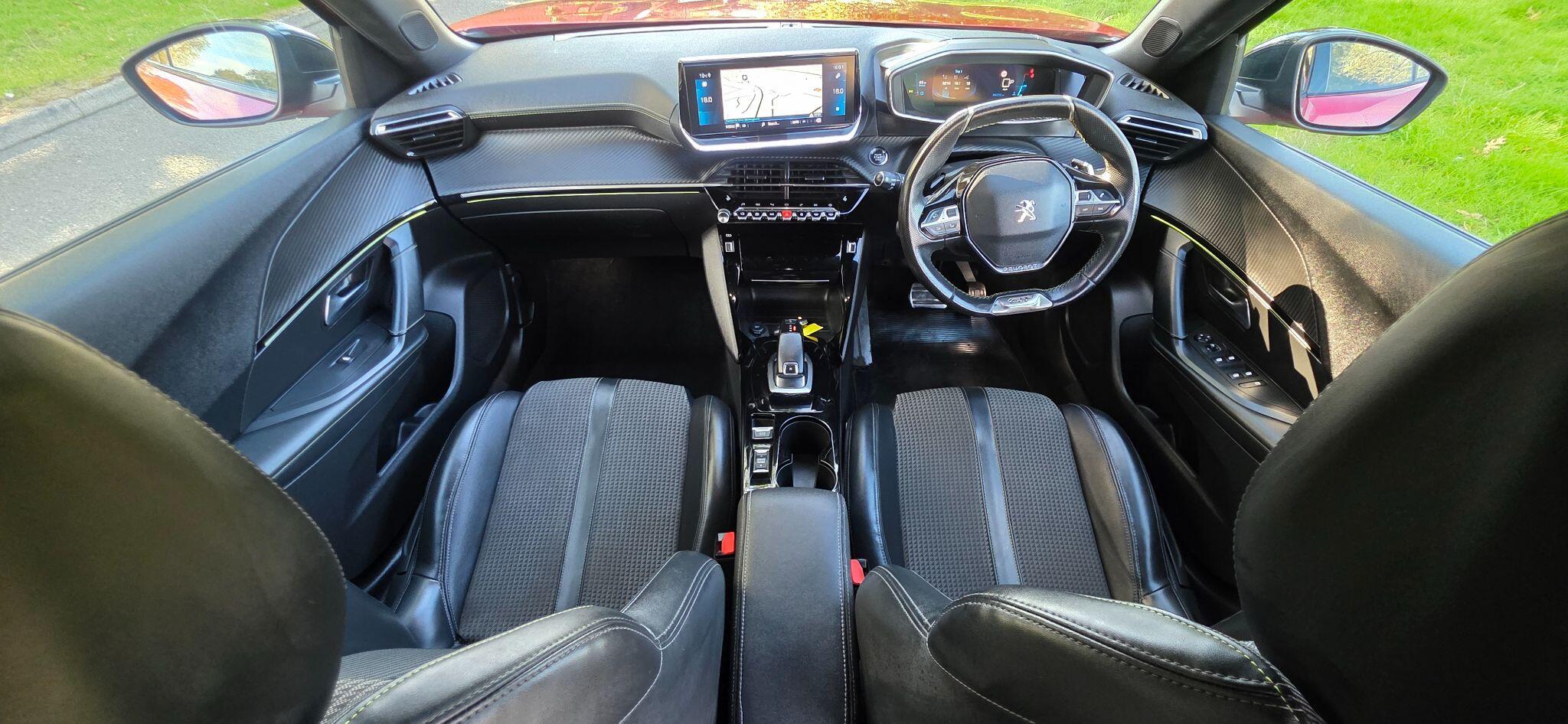 Peugeot 2008 view 15